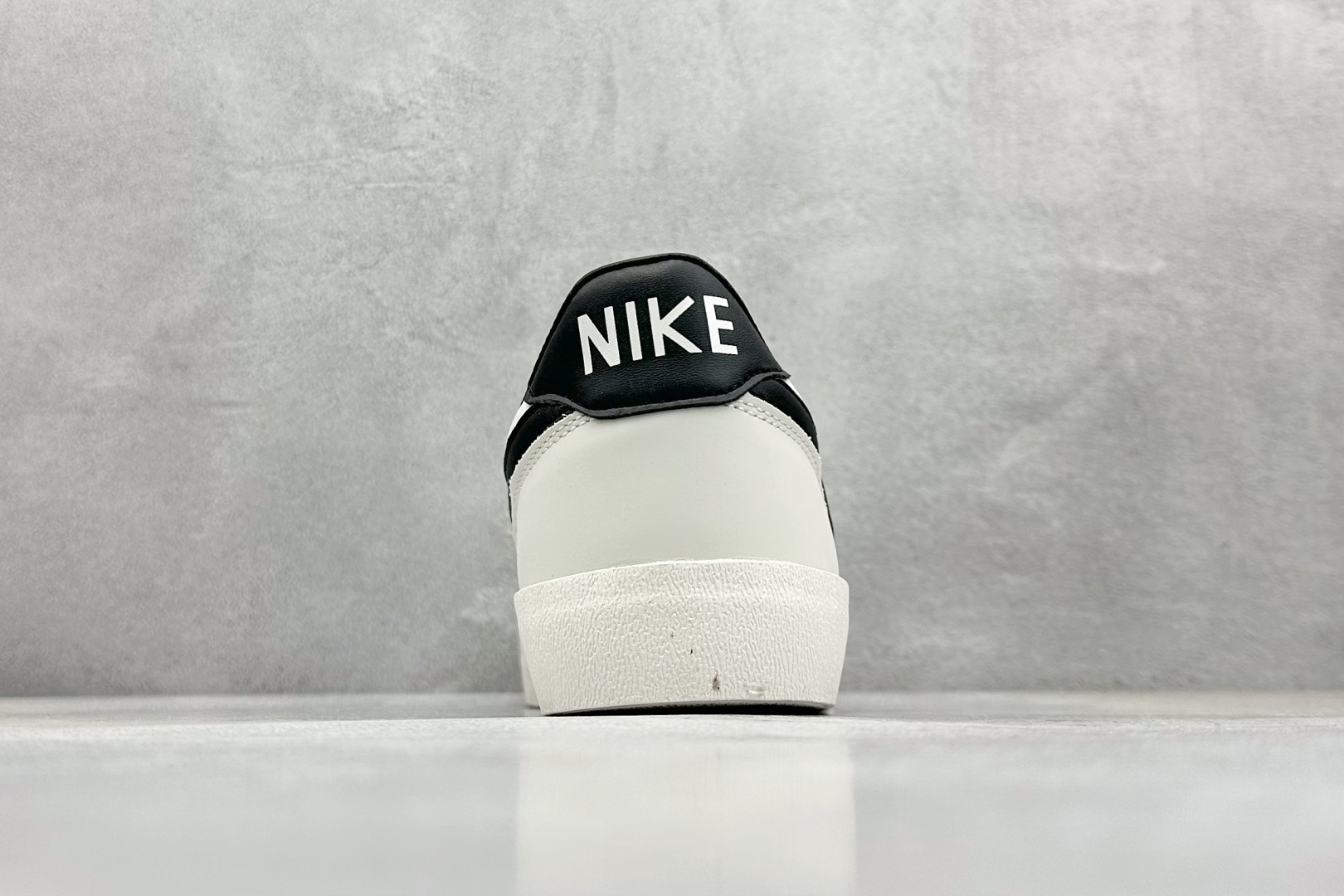 Nike Board Shoes White L-s
