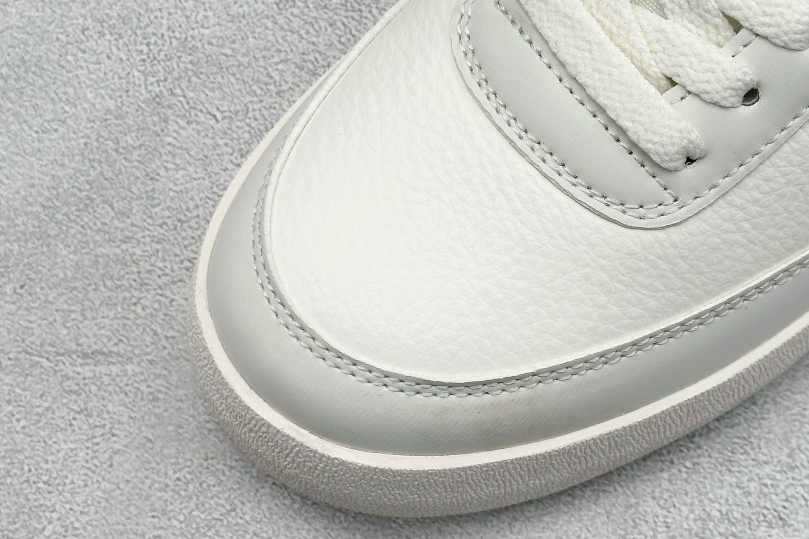 Nike Board Shoes White L-s