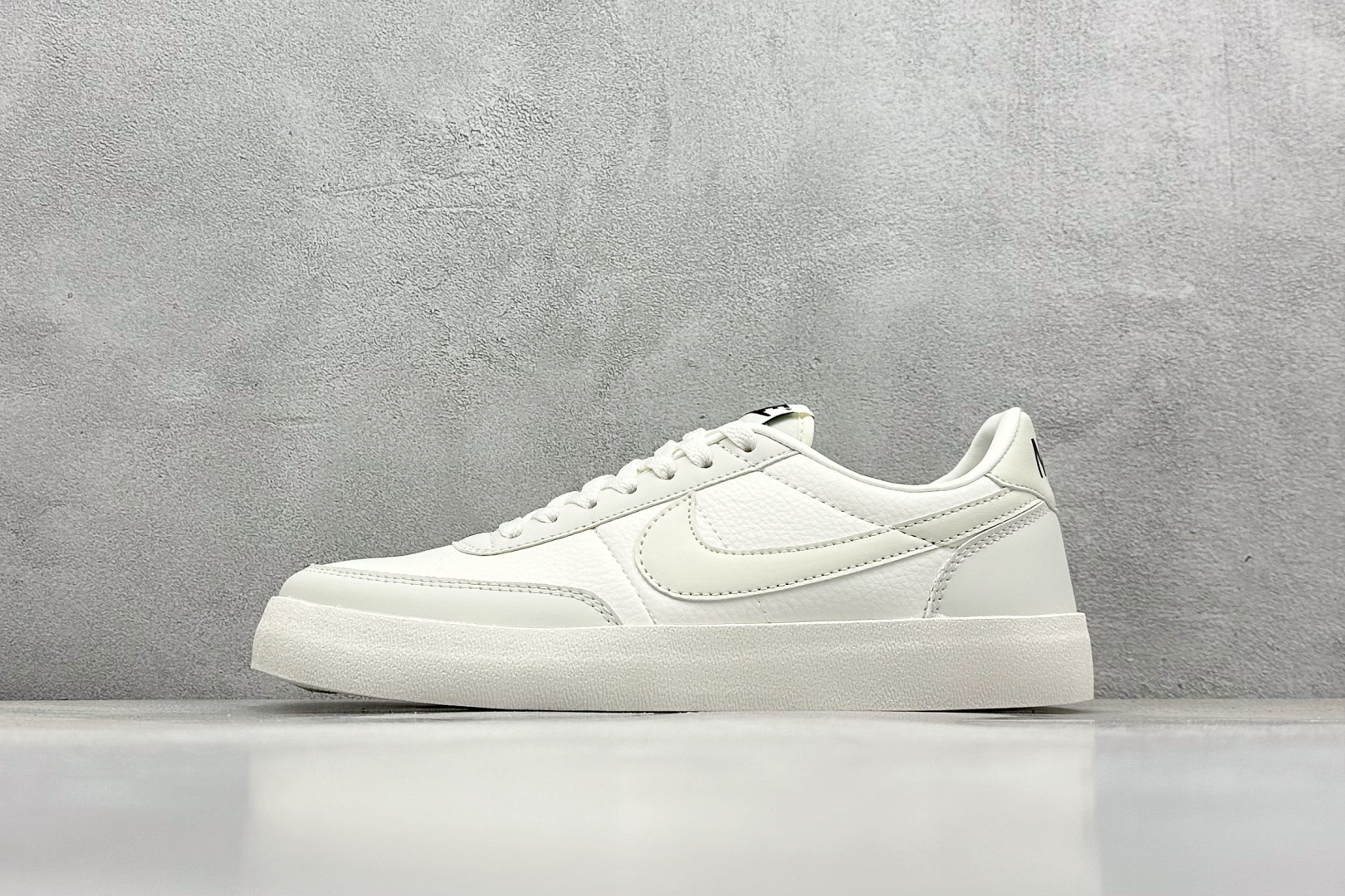 Nike Board Shoes White L-s