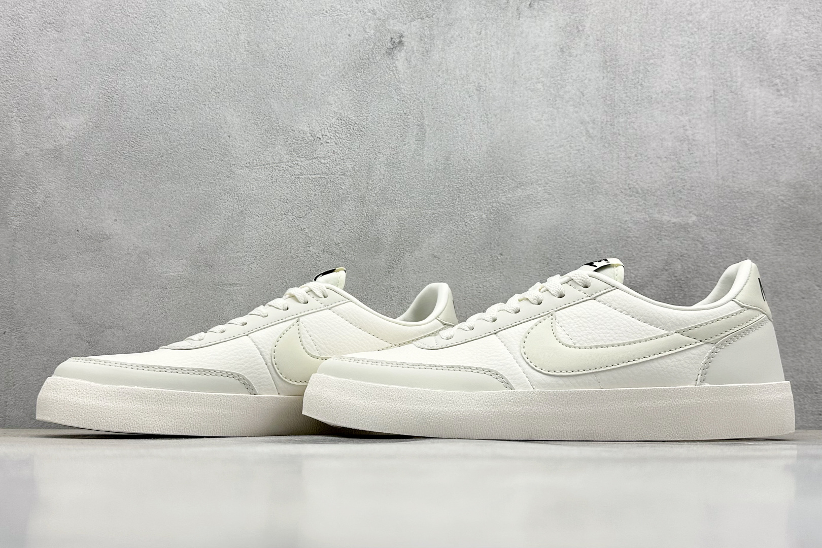 Nike Board Shoes White L-s