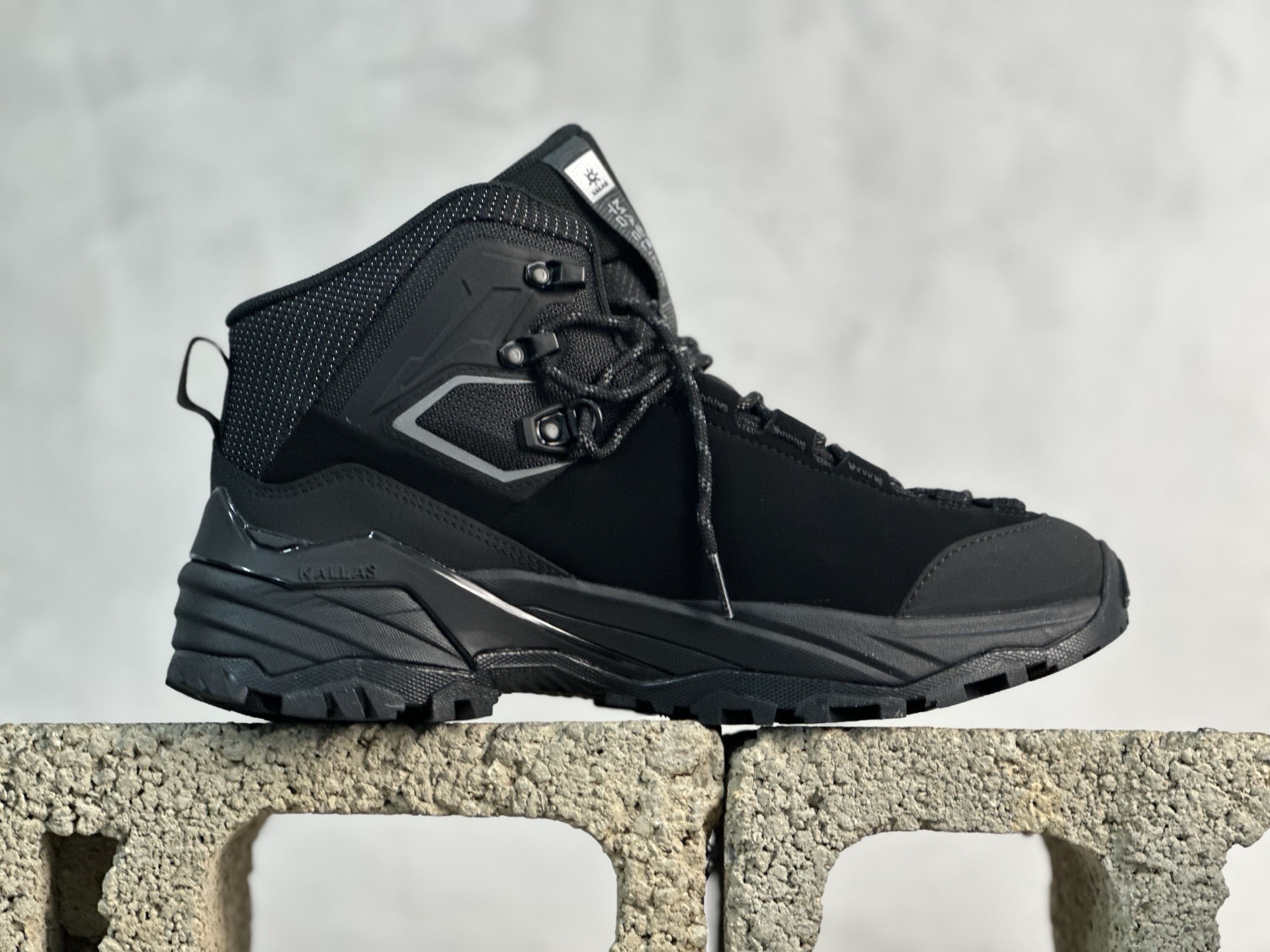 Basic Shoes Breathable S