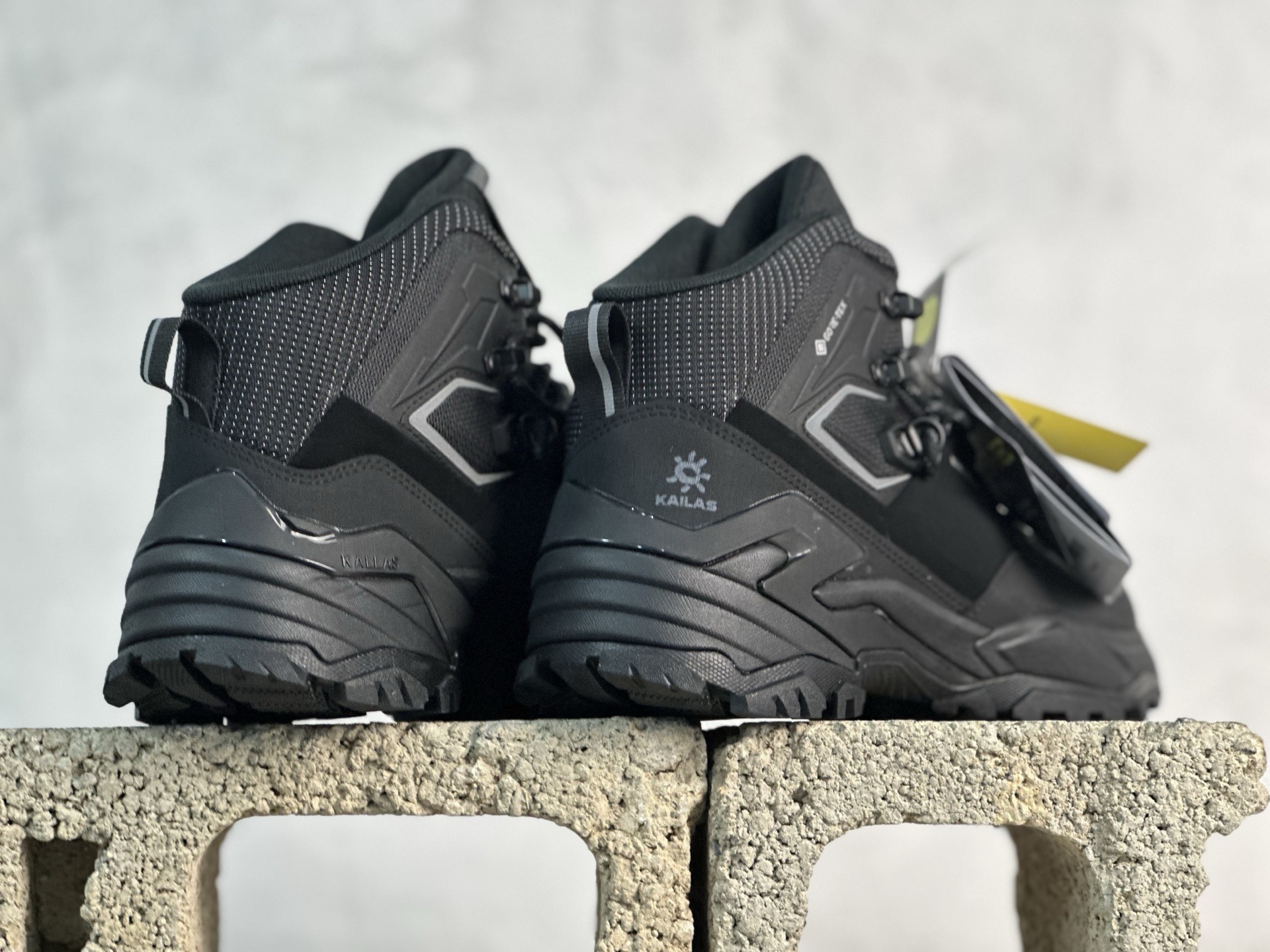 Basic Shoes Breathable S