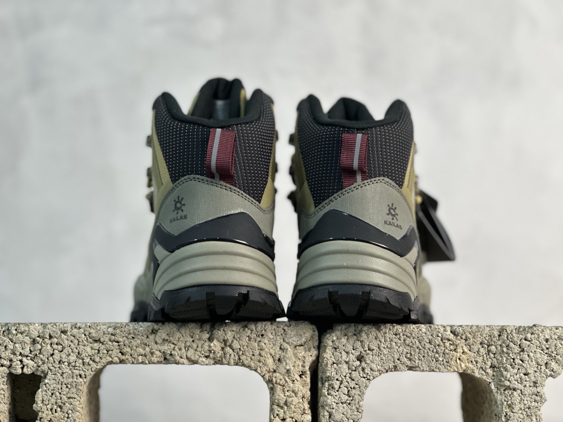 Basic Shoes Breathable S