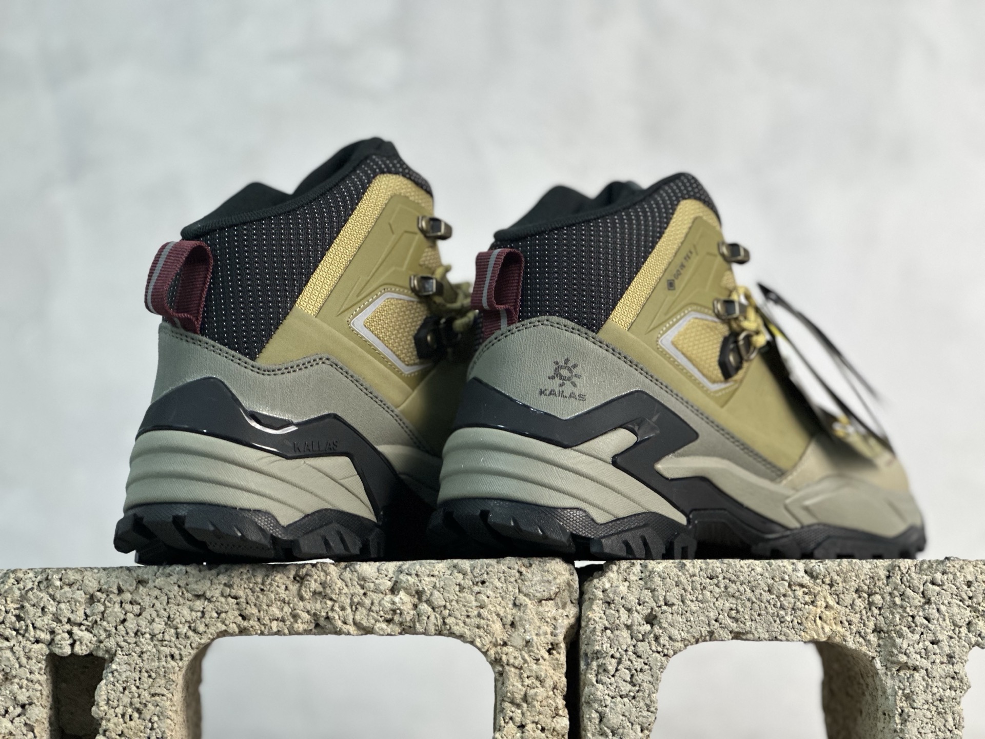 Basic Shoes Breathable S