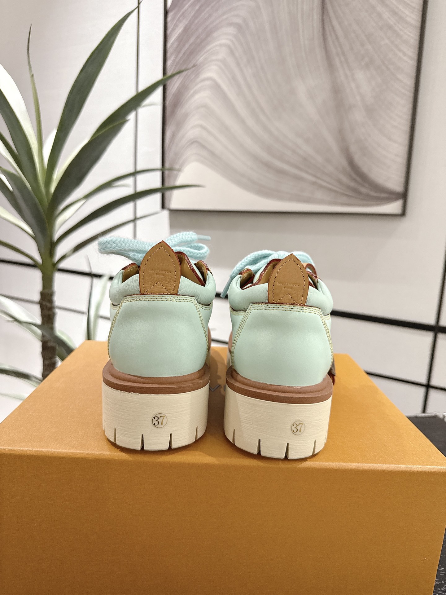 Louis Vuitton Slippers M-l-s