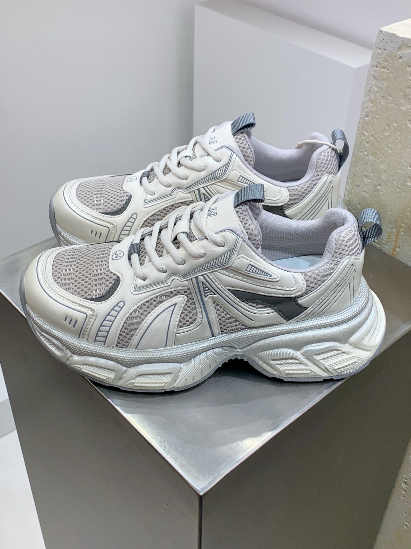 Nike Basic Shoes Red Lightweight L-s