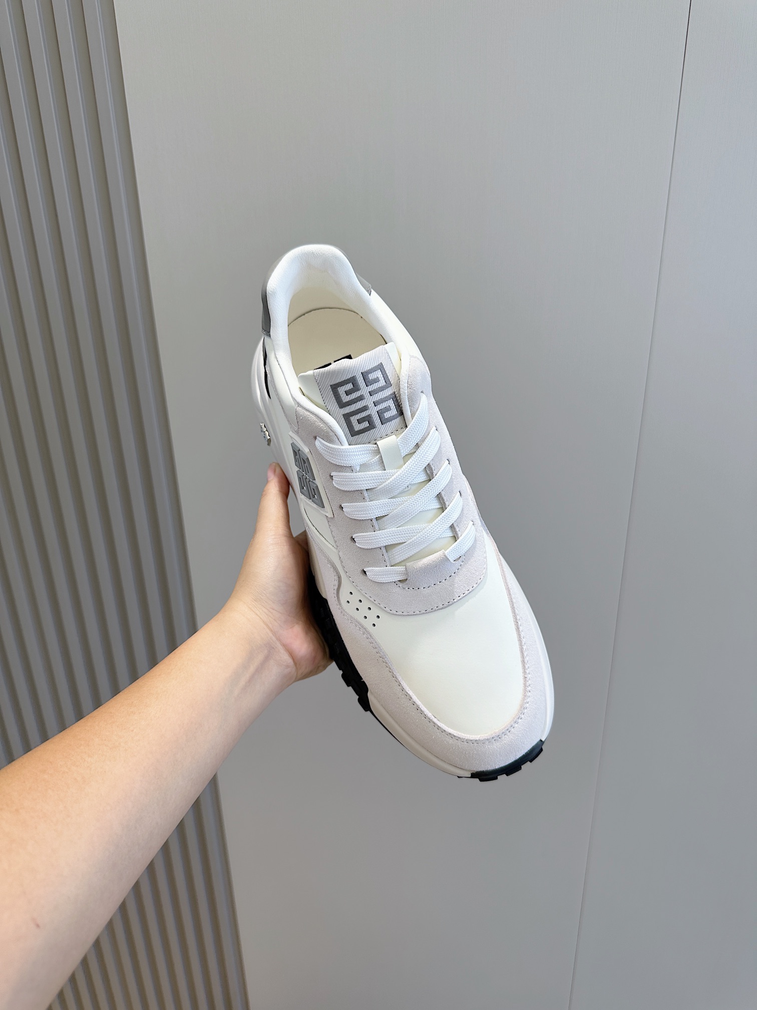 Givenchy Male Sneakers L-s