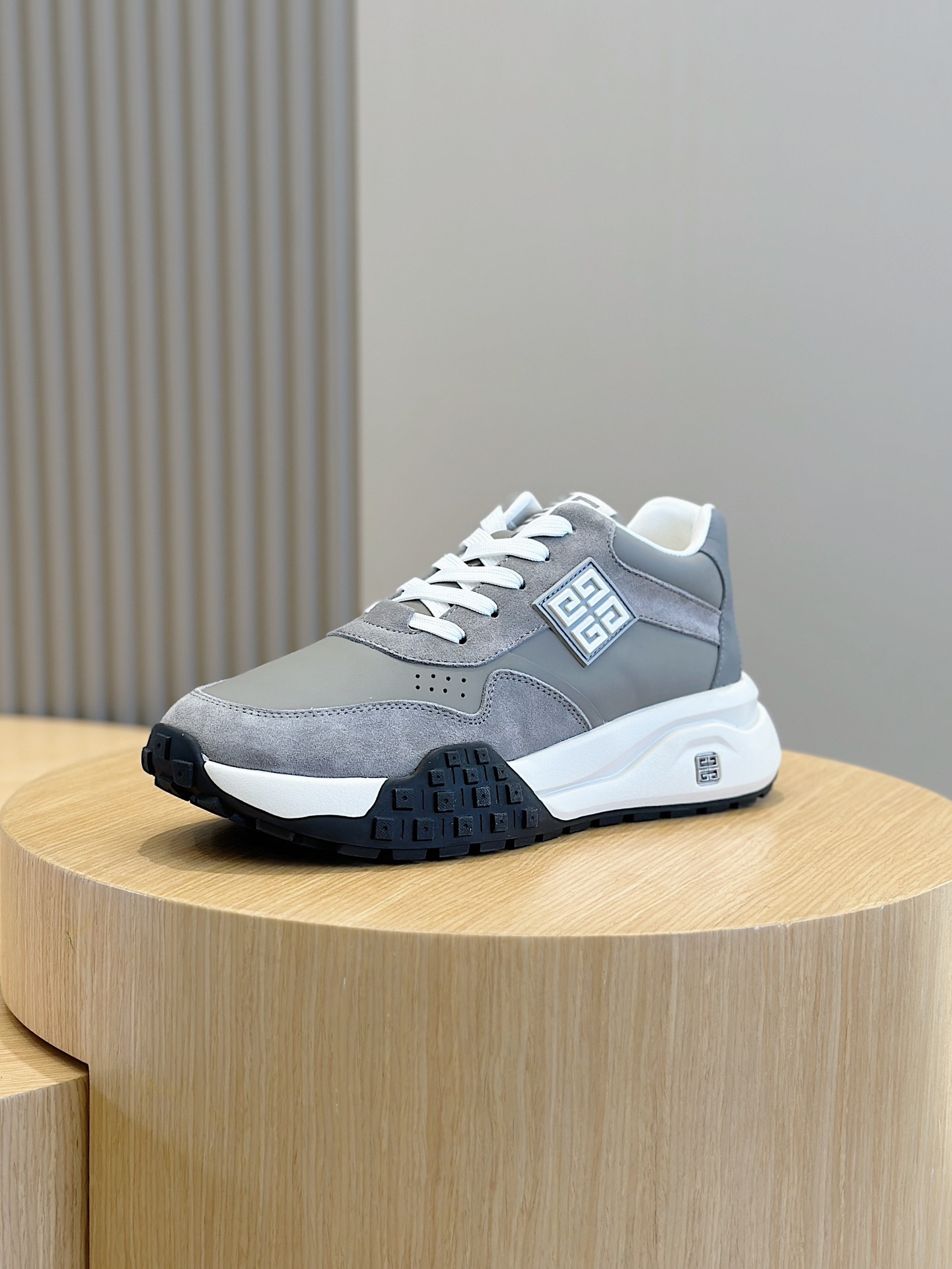 Givenchy Male Sneakers L-s