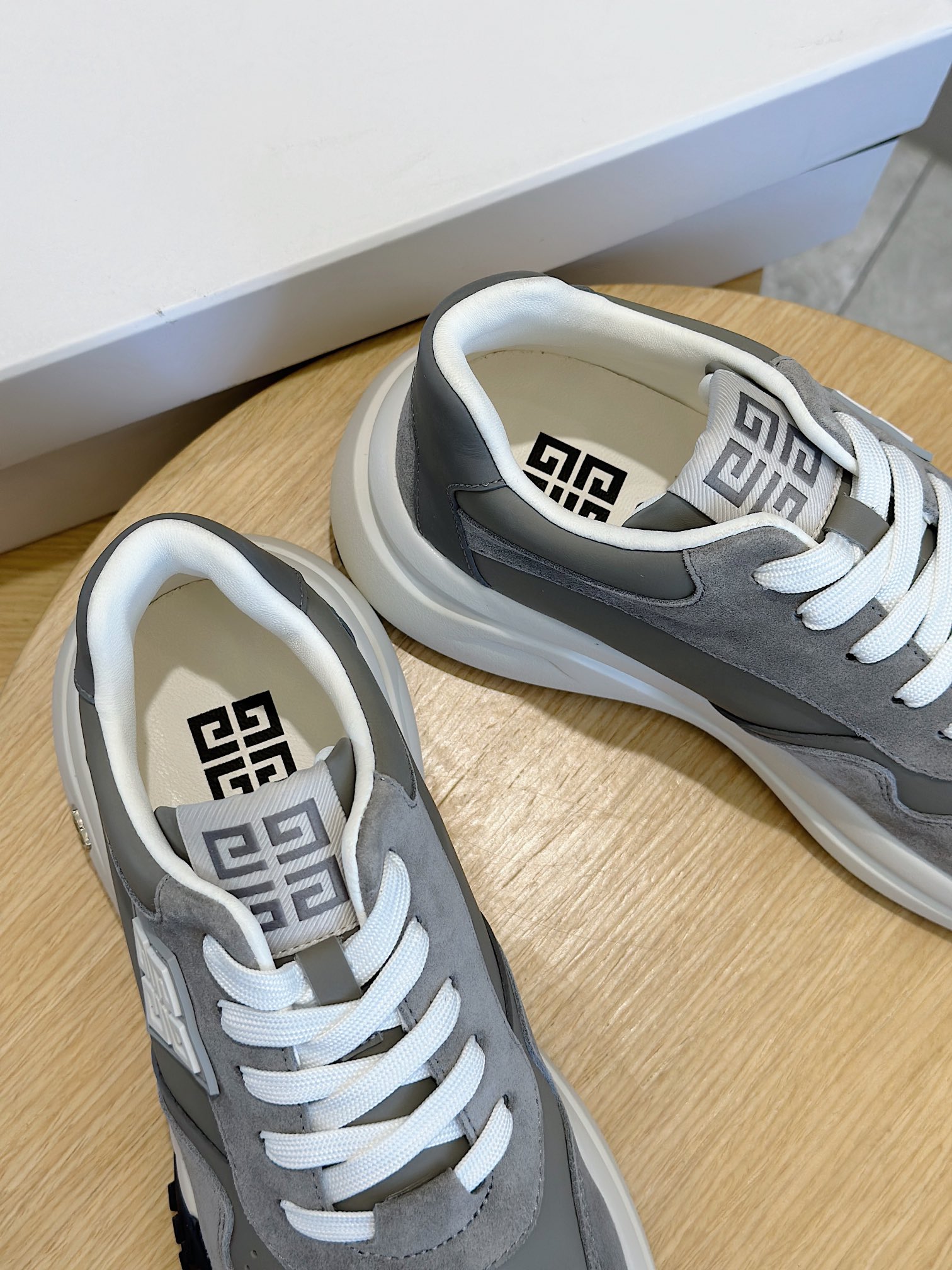 Givenchy Male Sneakers L-s