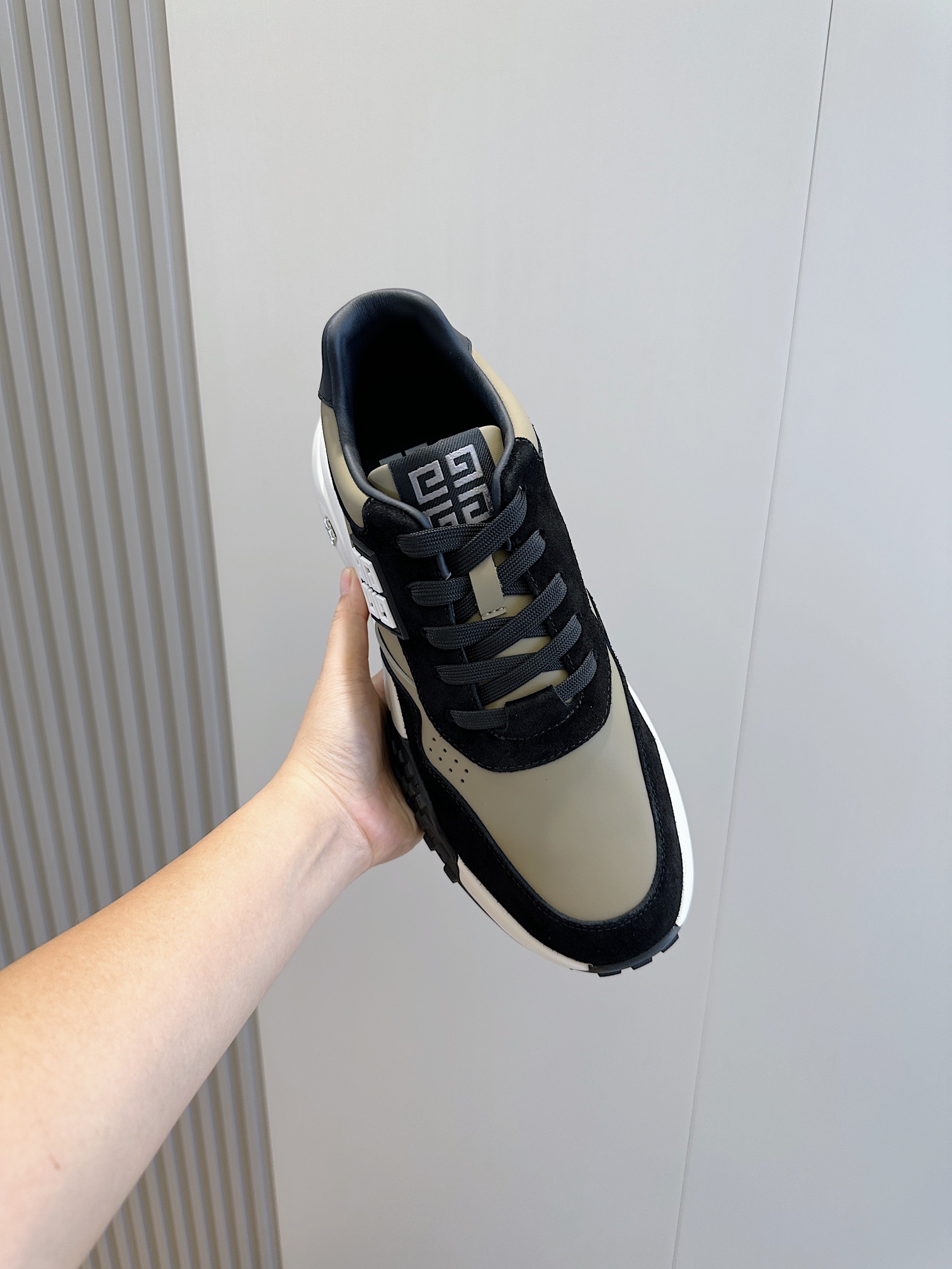 Givenchy Male Sneakers L-s