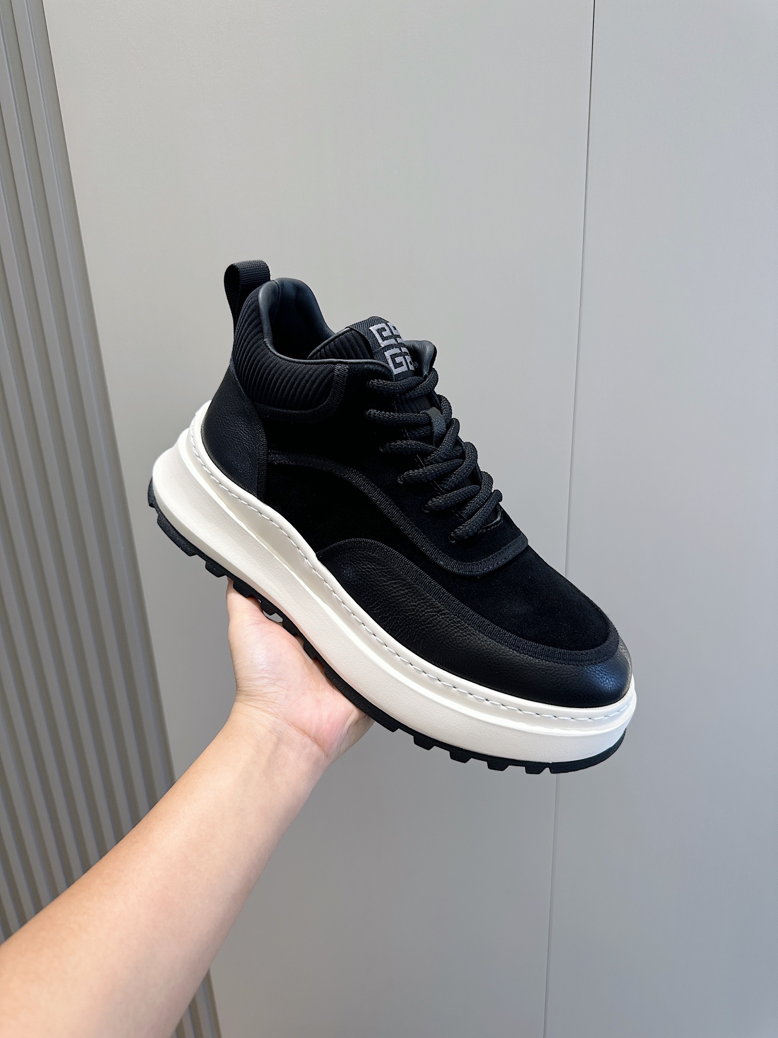 Givenchy Male Sneakers S