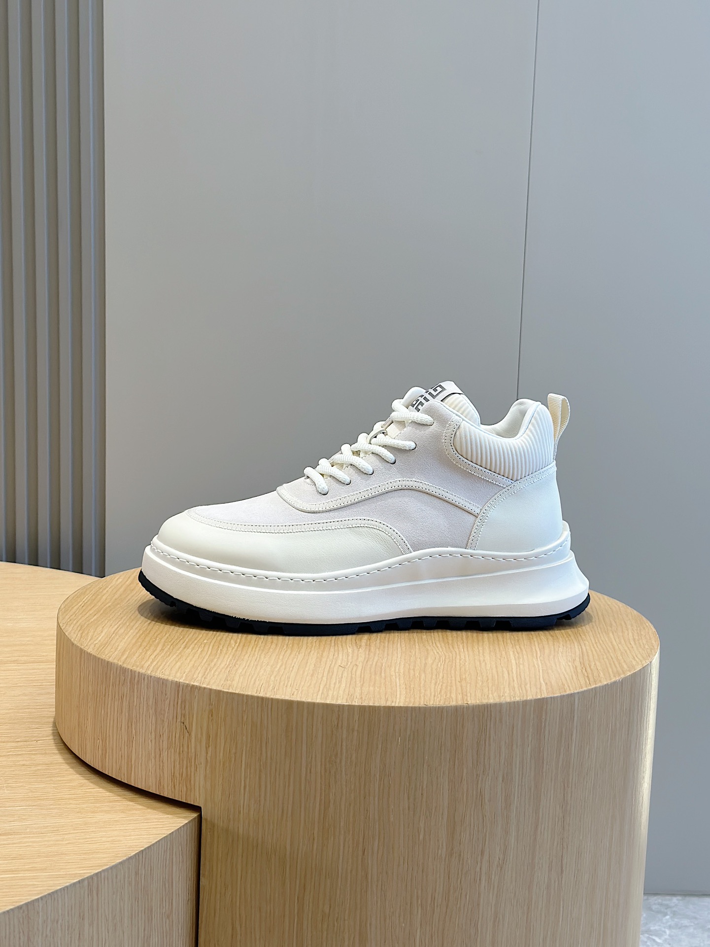 Givenchy Male Sneakers S