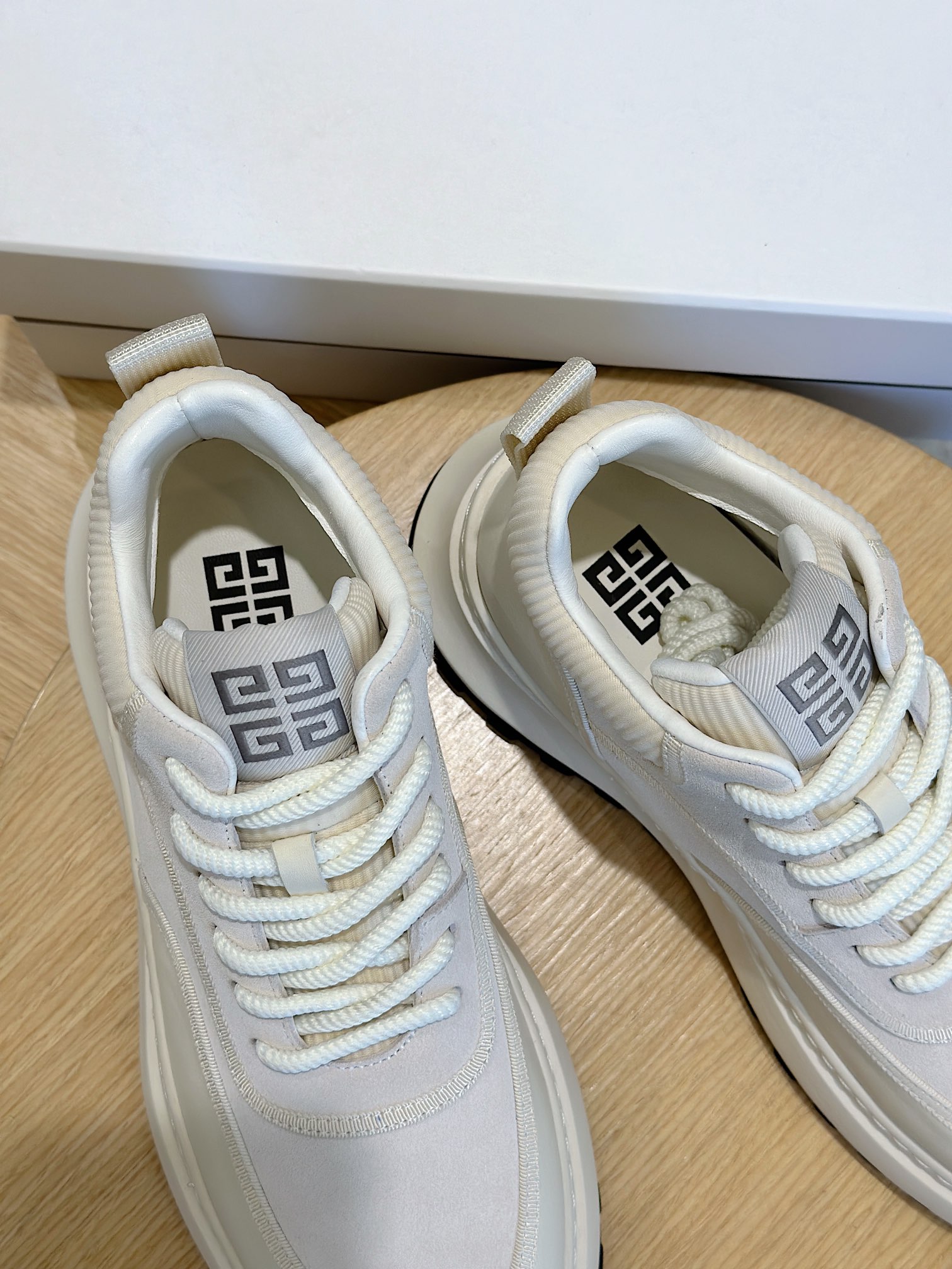 Givenchy Male Sneakers S