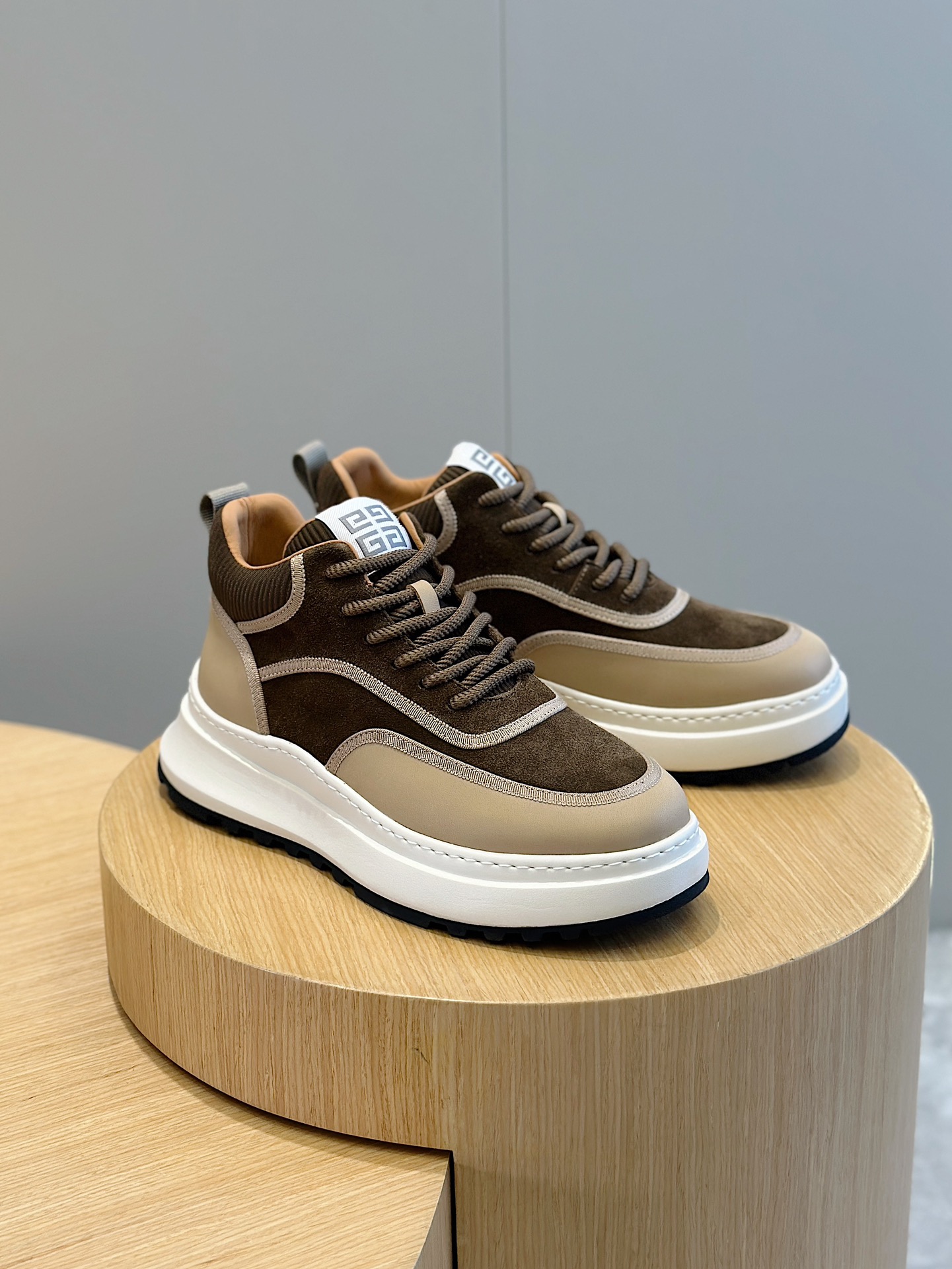 Givenchy Male Sneakers S