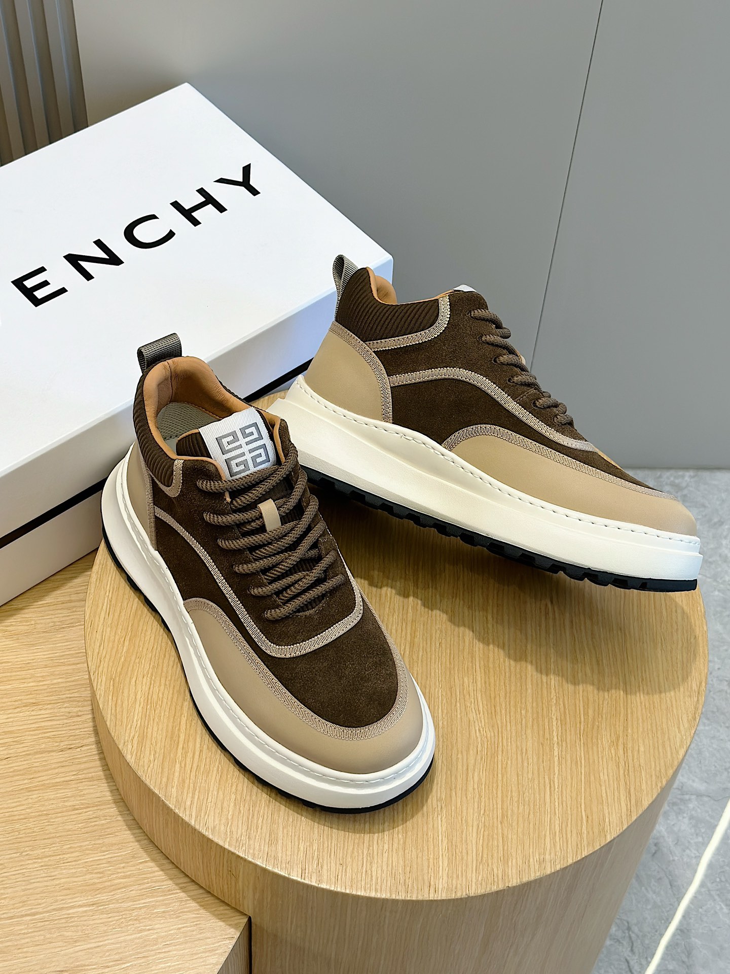 Givenchy Male Sneakers S