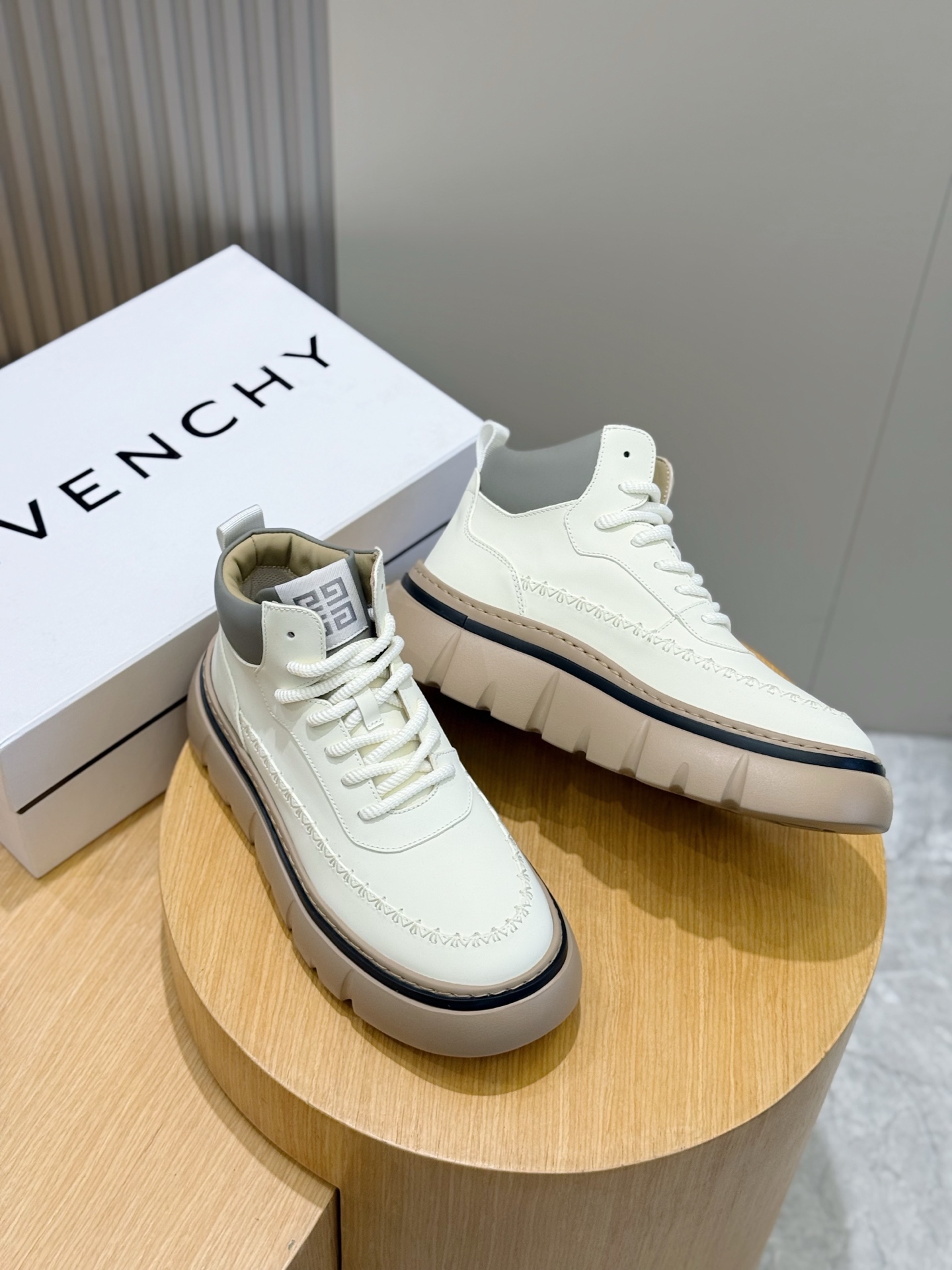 Givenchy Boots Cow Leather L-s