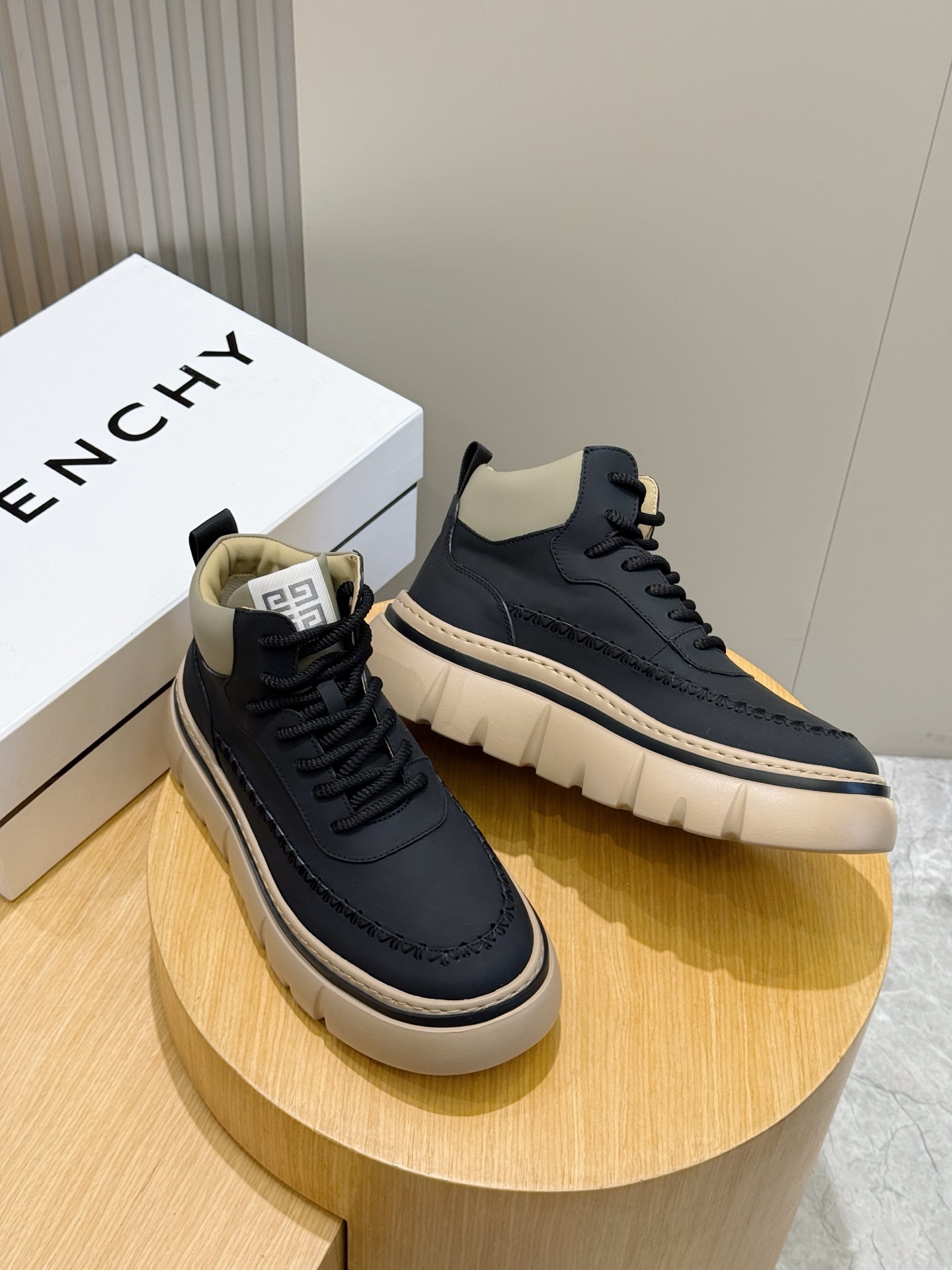 Givenchy Boots Cow Leather L-s