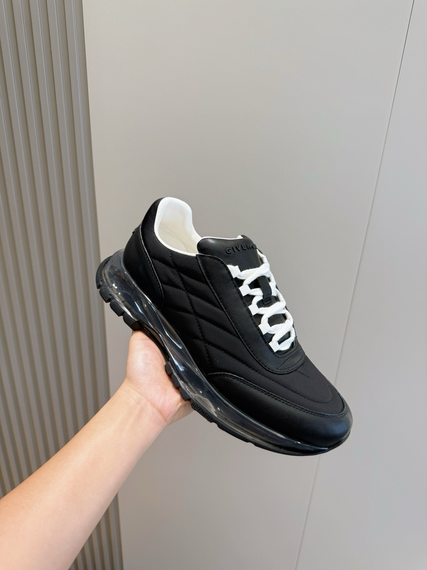 Givenchy Basic Shoes L-s