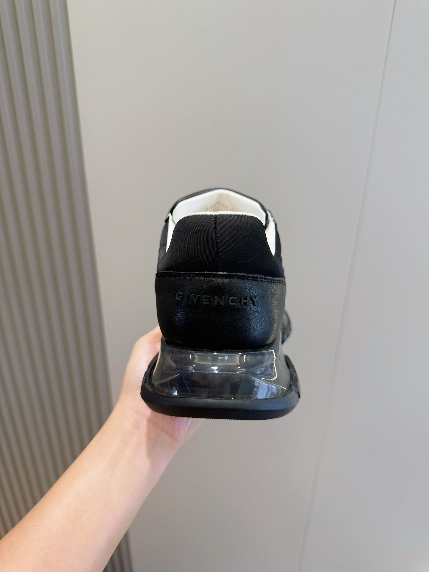 Givenchy Basic Shoes L-s