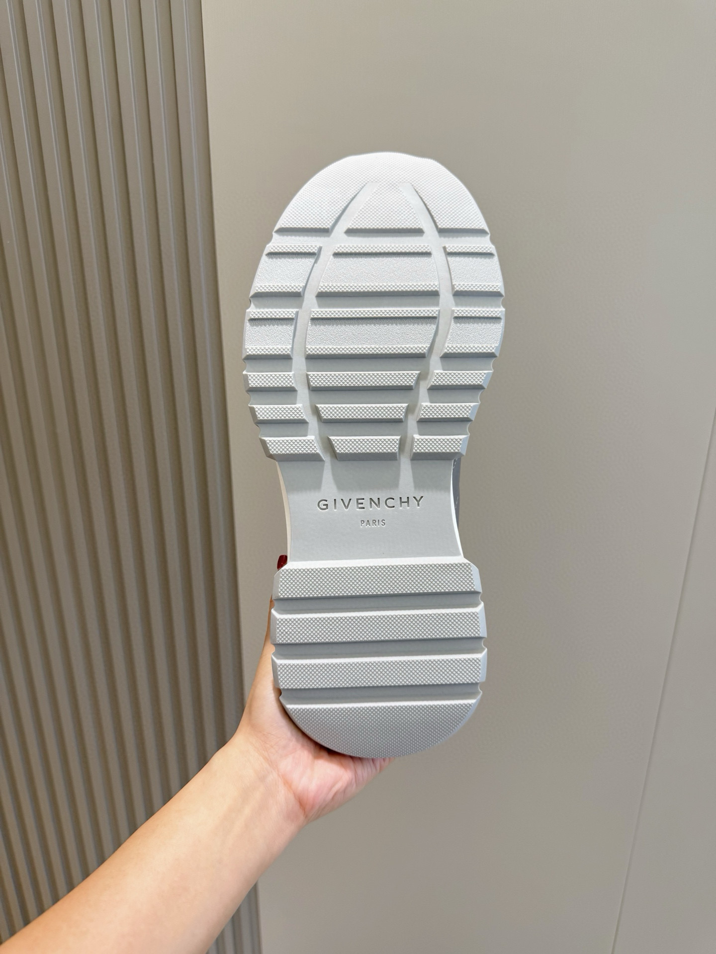 Givenchy Basic Shoes L-s