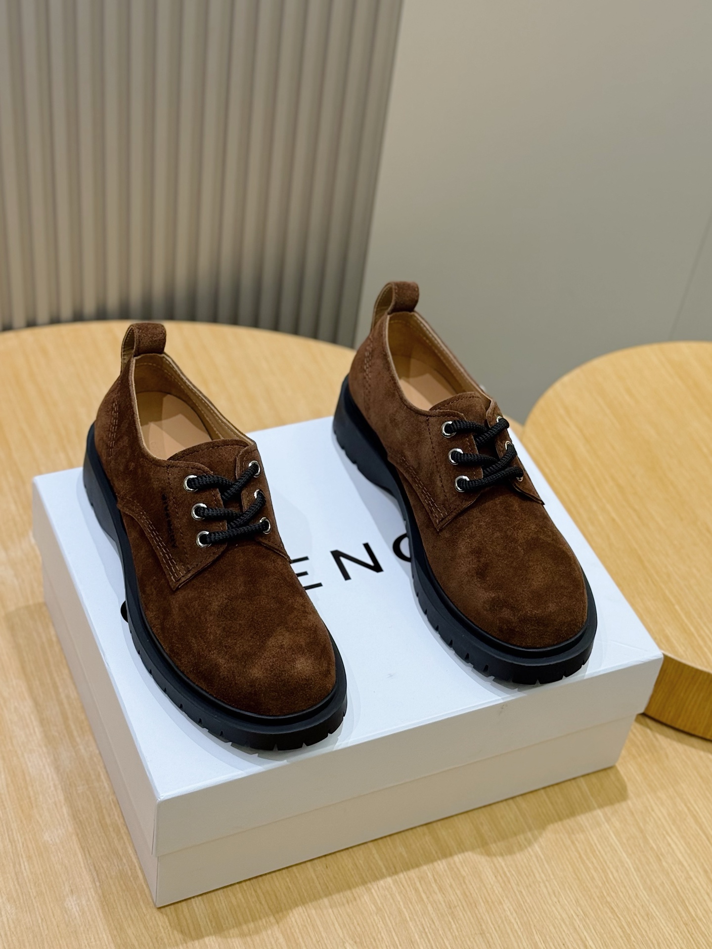 Givenchy Leather Shoes Cow Leather L-s