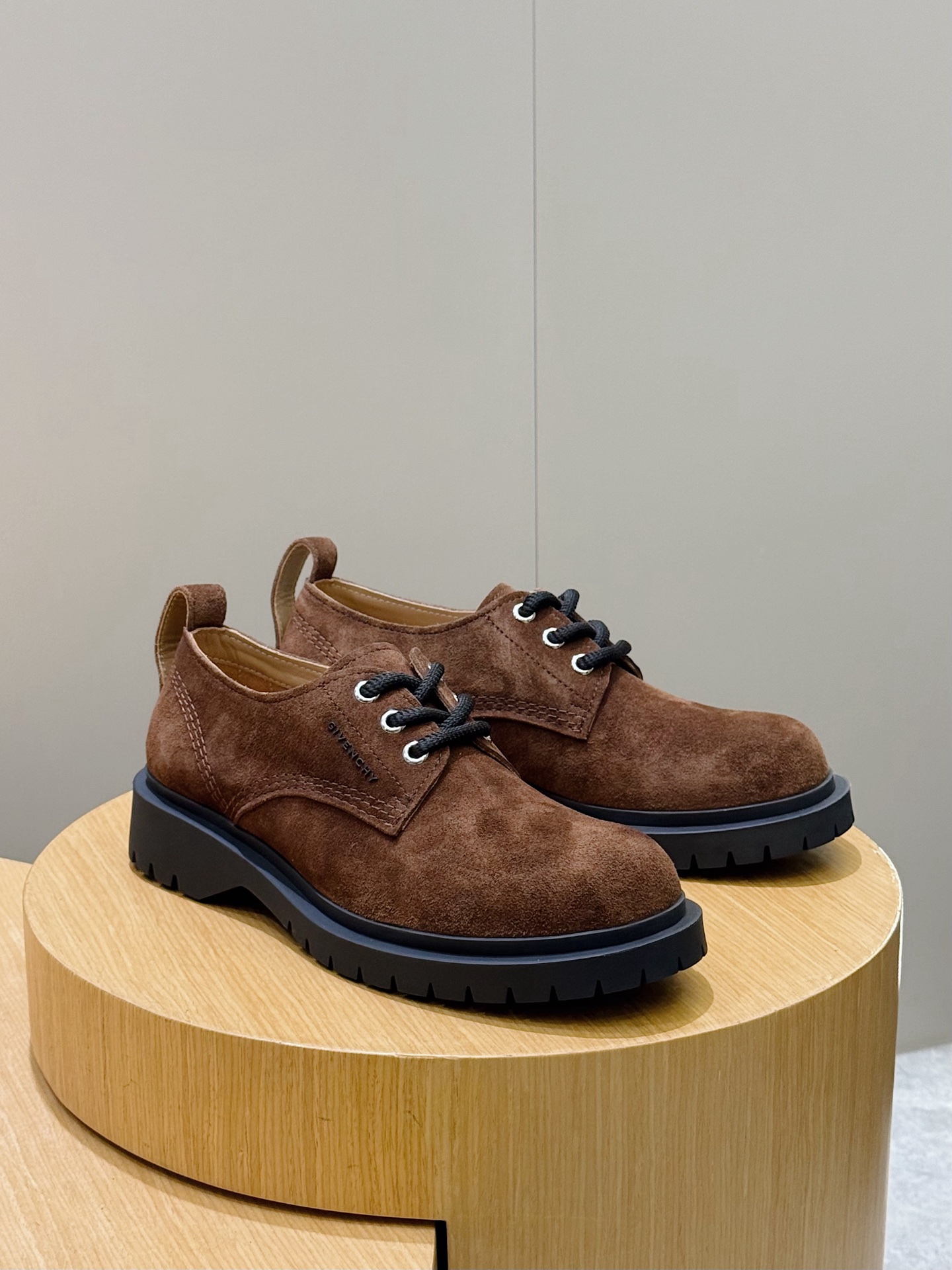 Givenchy Leather Shoes Cow Leather L-s