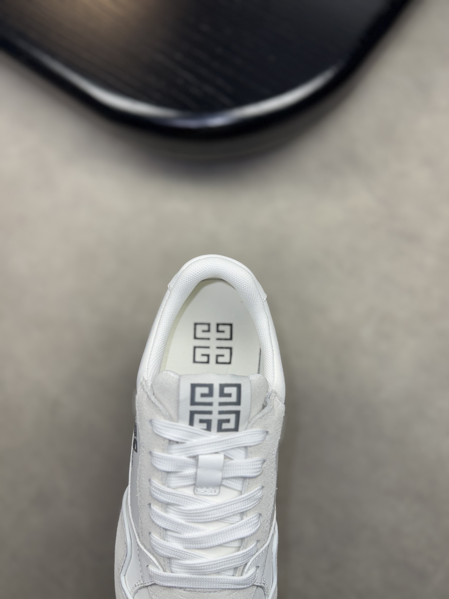 Givenchy Sneakers L-s