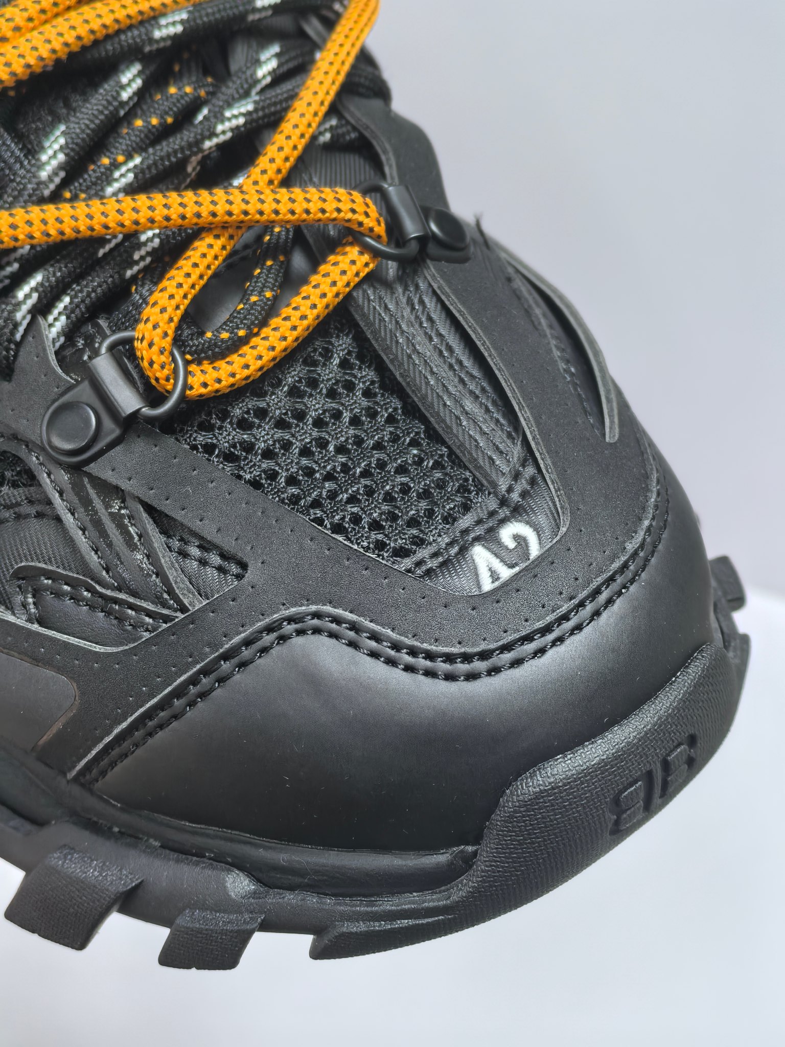 Balenciaga Basic Shoes L-s