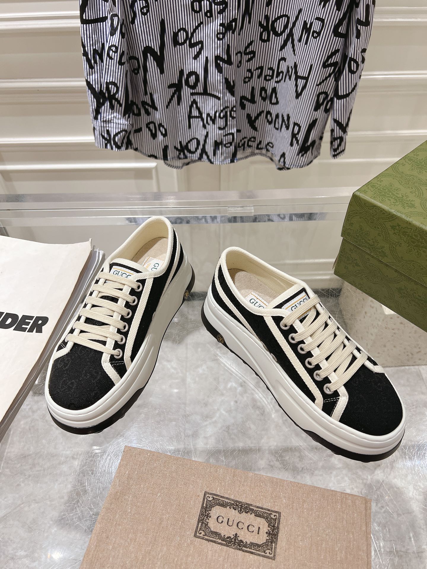 Gucci Couple Canvas Shoes Canvas M-s