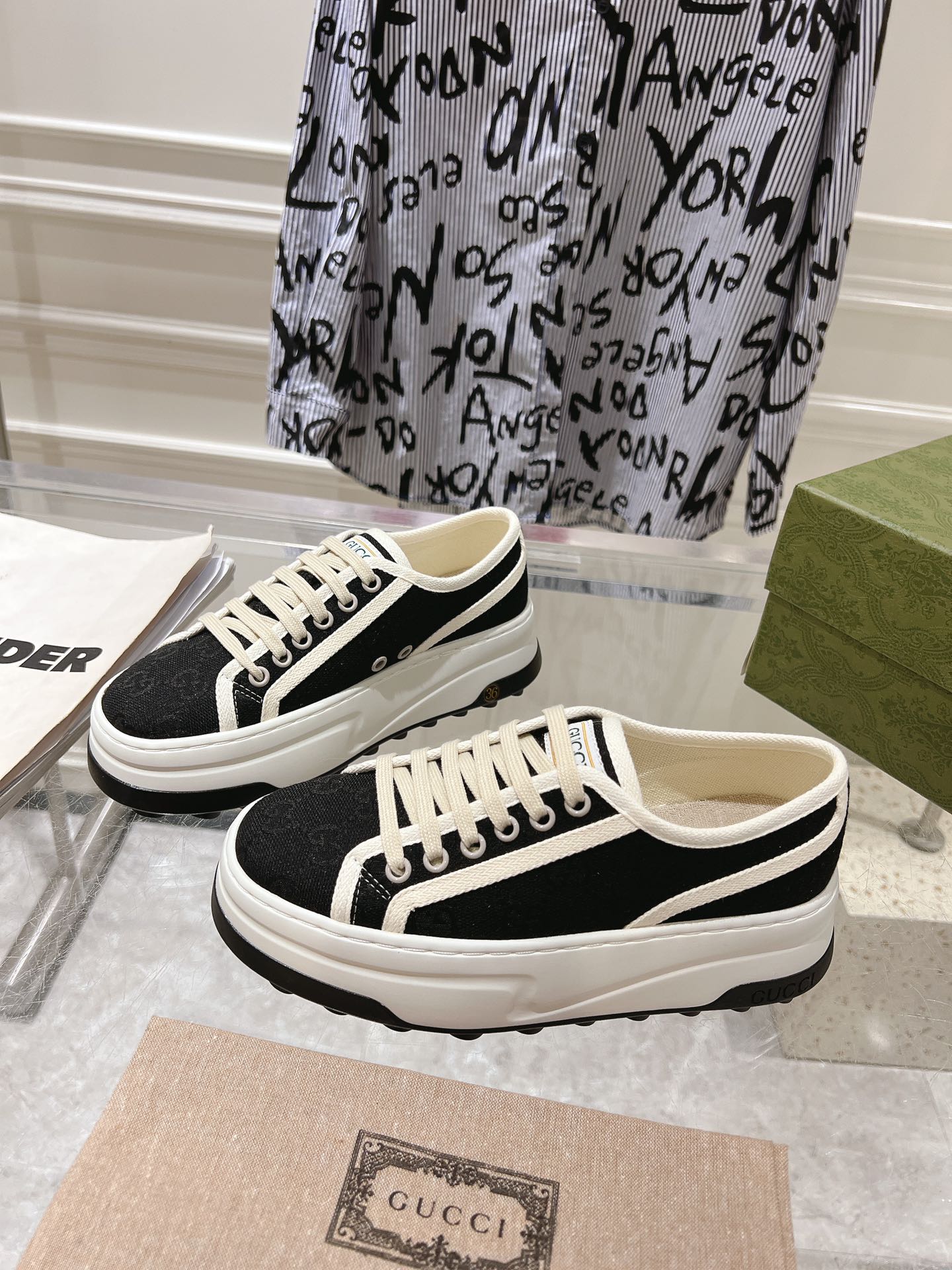 Gucci Couple Canvas Shoes Canvas M-s