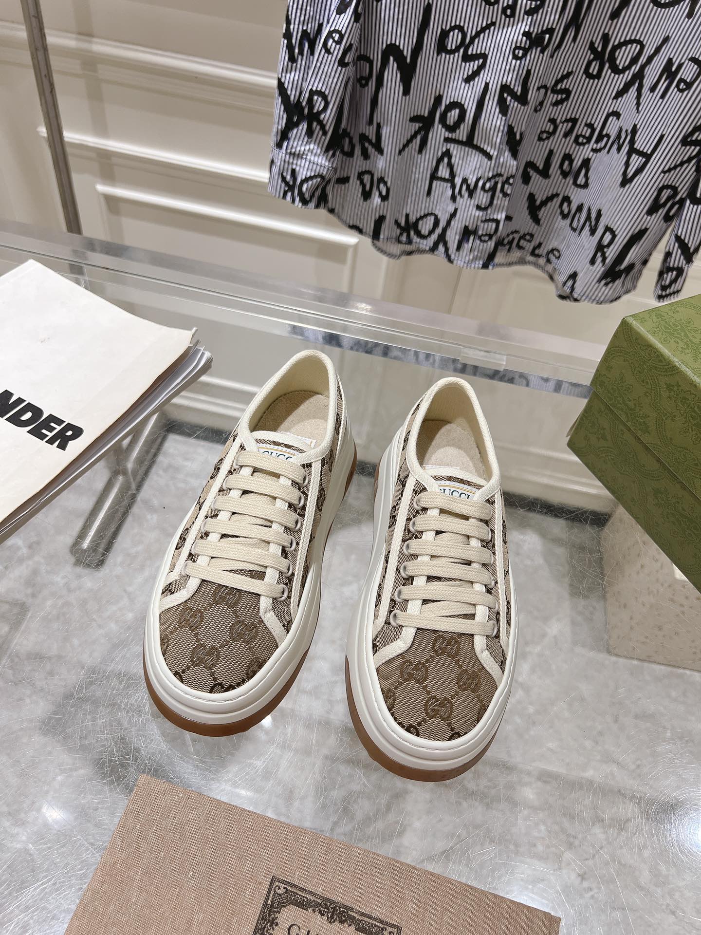 Gucci Couple Canvas Shoes Canvas M-s
