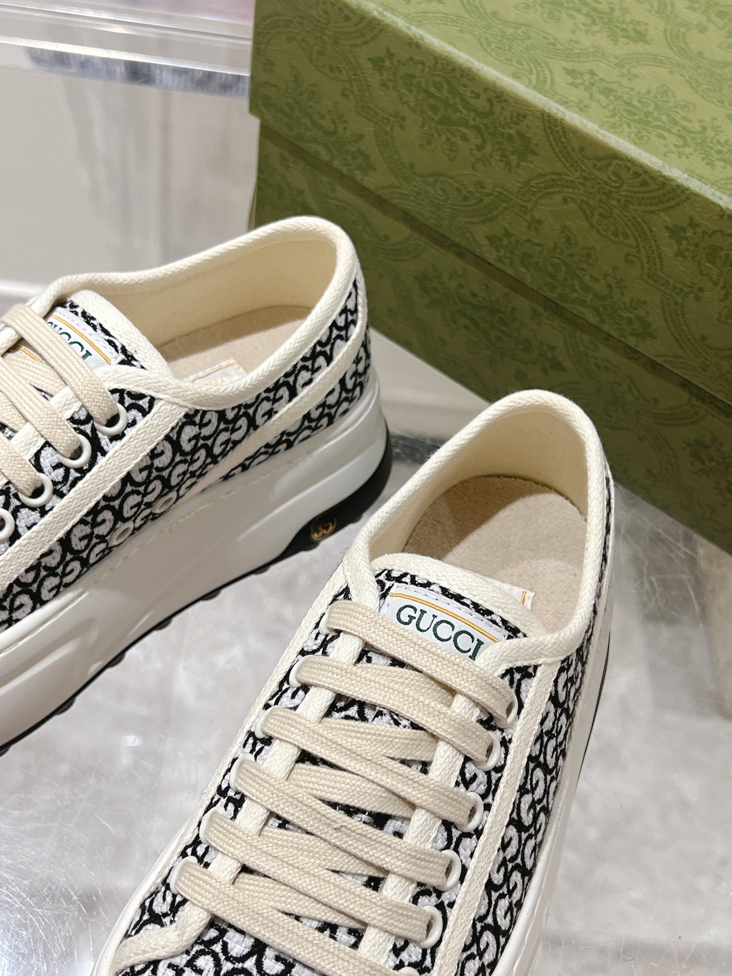 Gucci Couple Canvas Shoes Canvas M-s