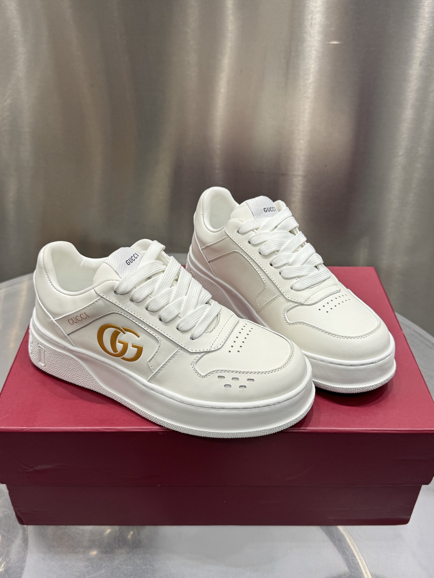 Gucci Female Sneakers