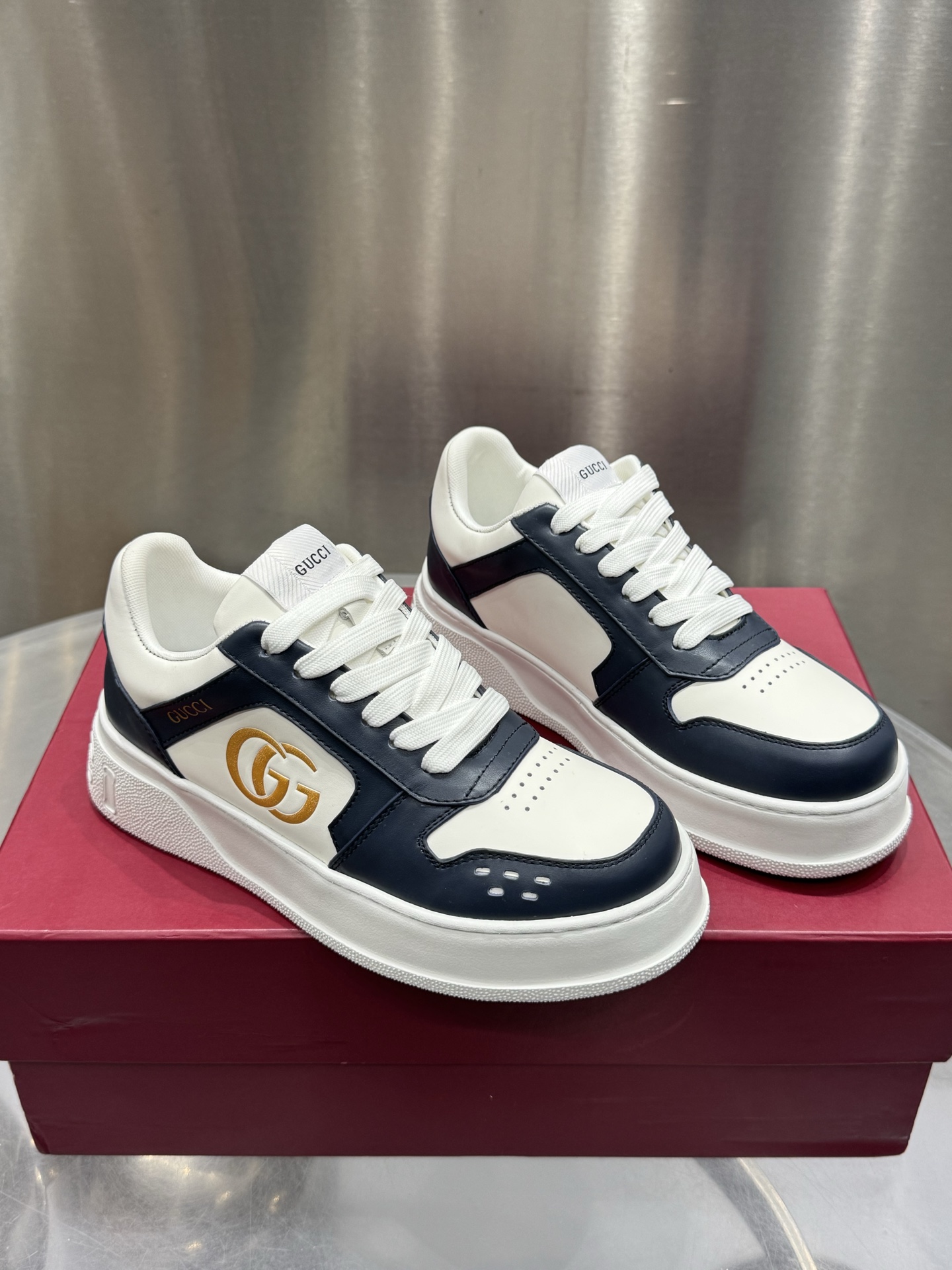 Gucci Female Sneakers