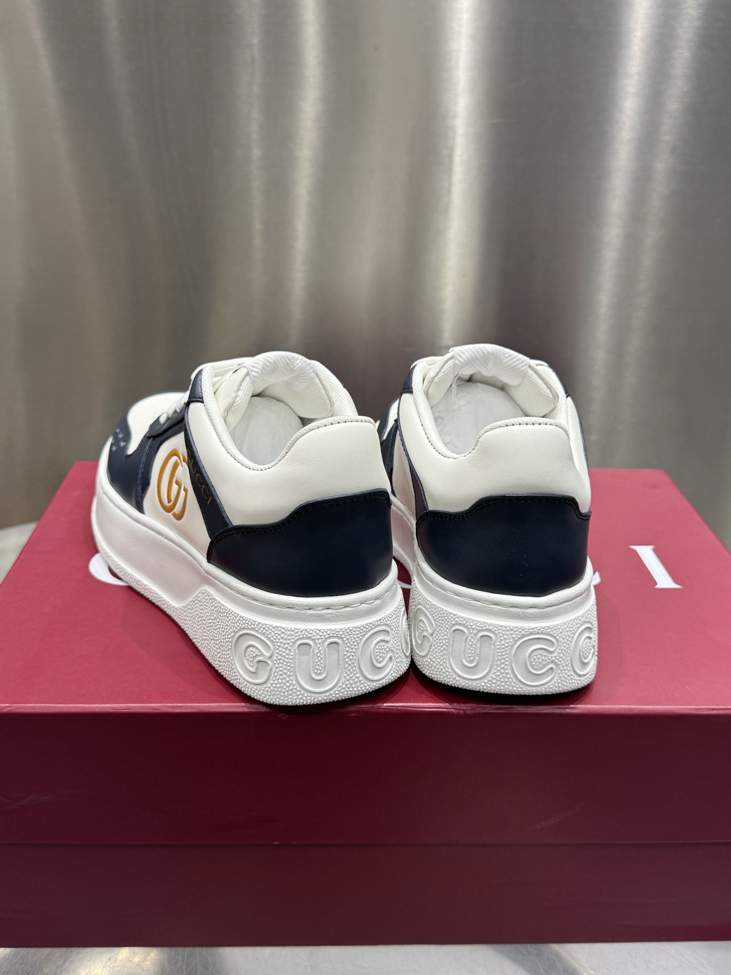 Gucci Female Sneakers