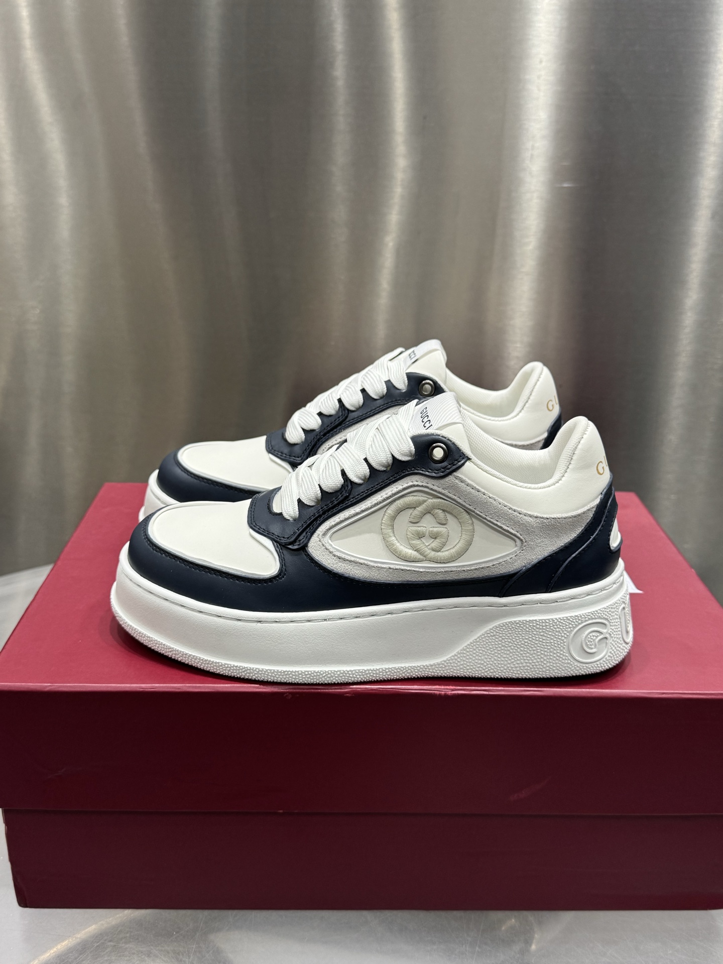 Gucci Female Sneakers