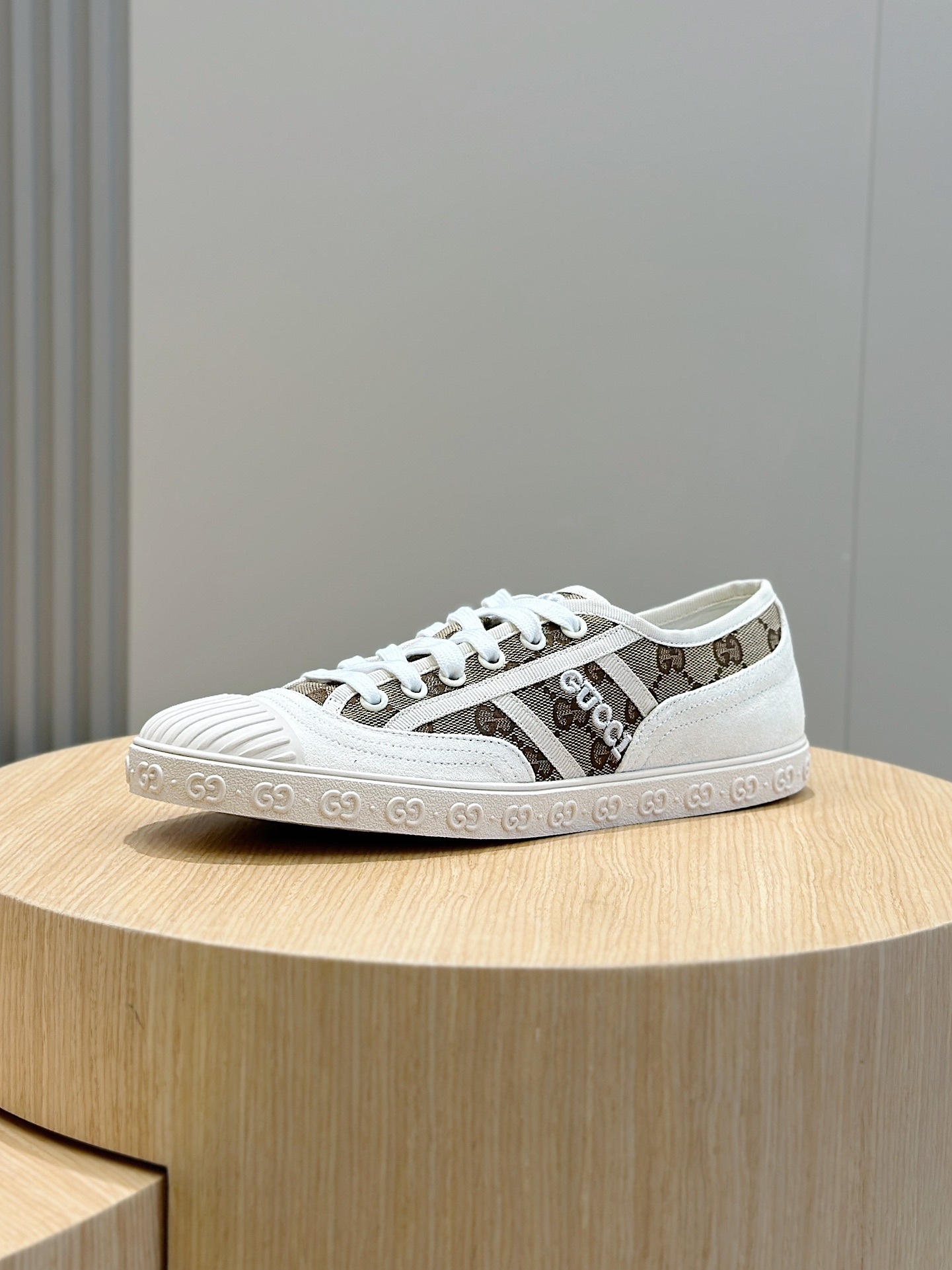 Gucci Male Sneakers Blue S