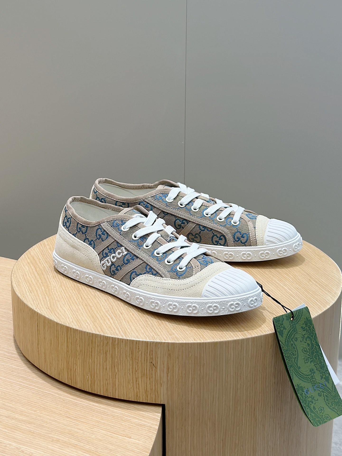 Gucci Male Sneakers Blue S