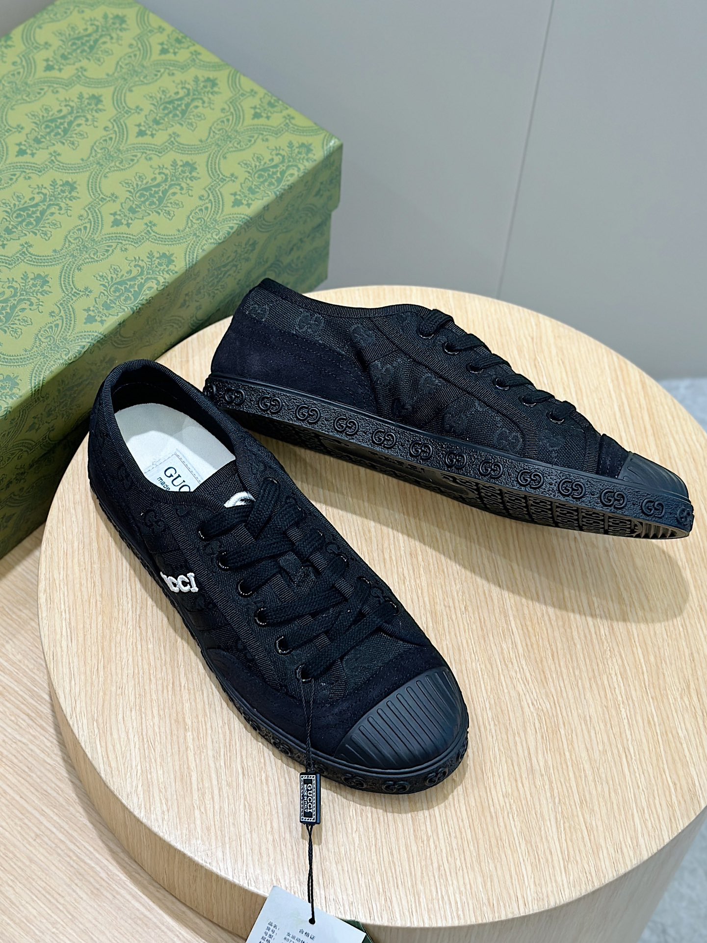 Gucci Male Sneakers Blue S