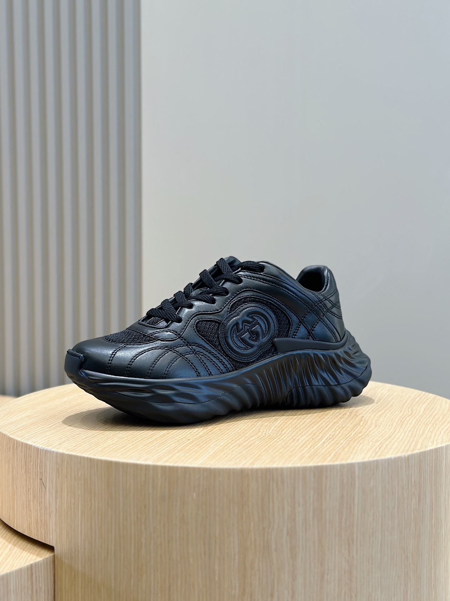 Gucci Male Sneakers L-s