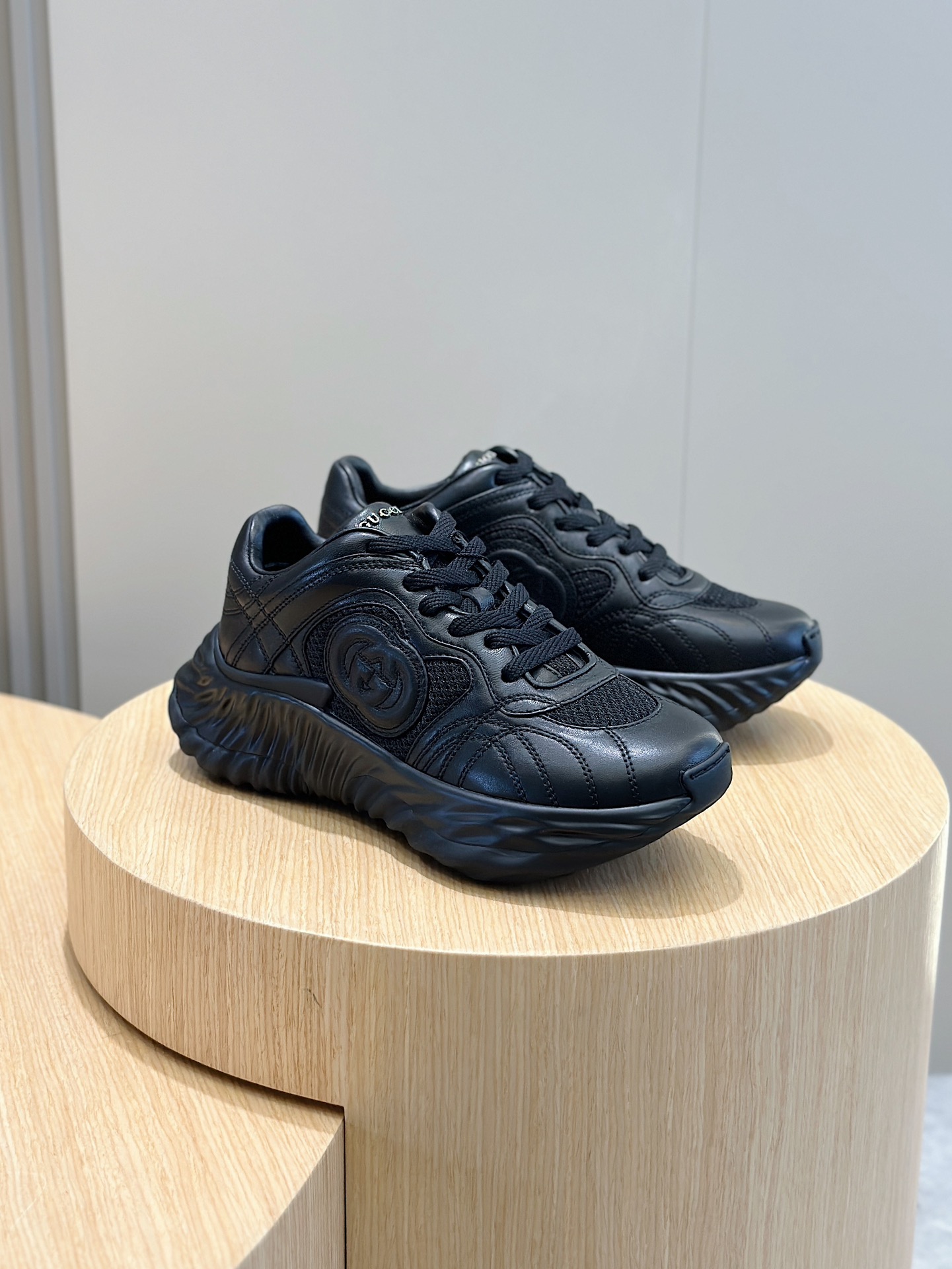 Gucci Male Sneakers L-s