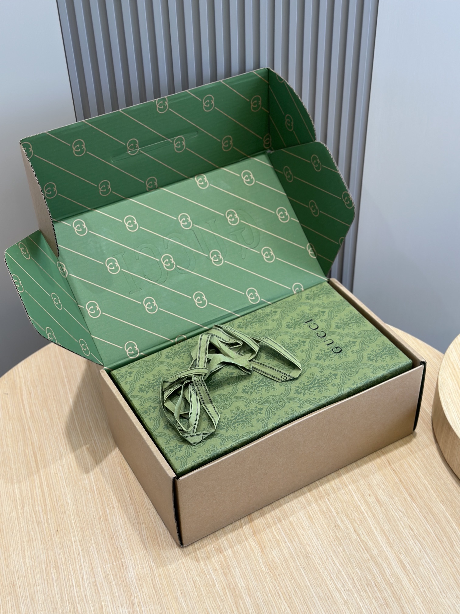 Gucci Female Sneakers L-s