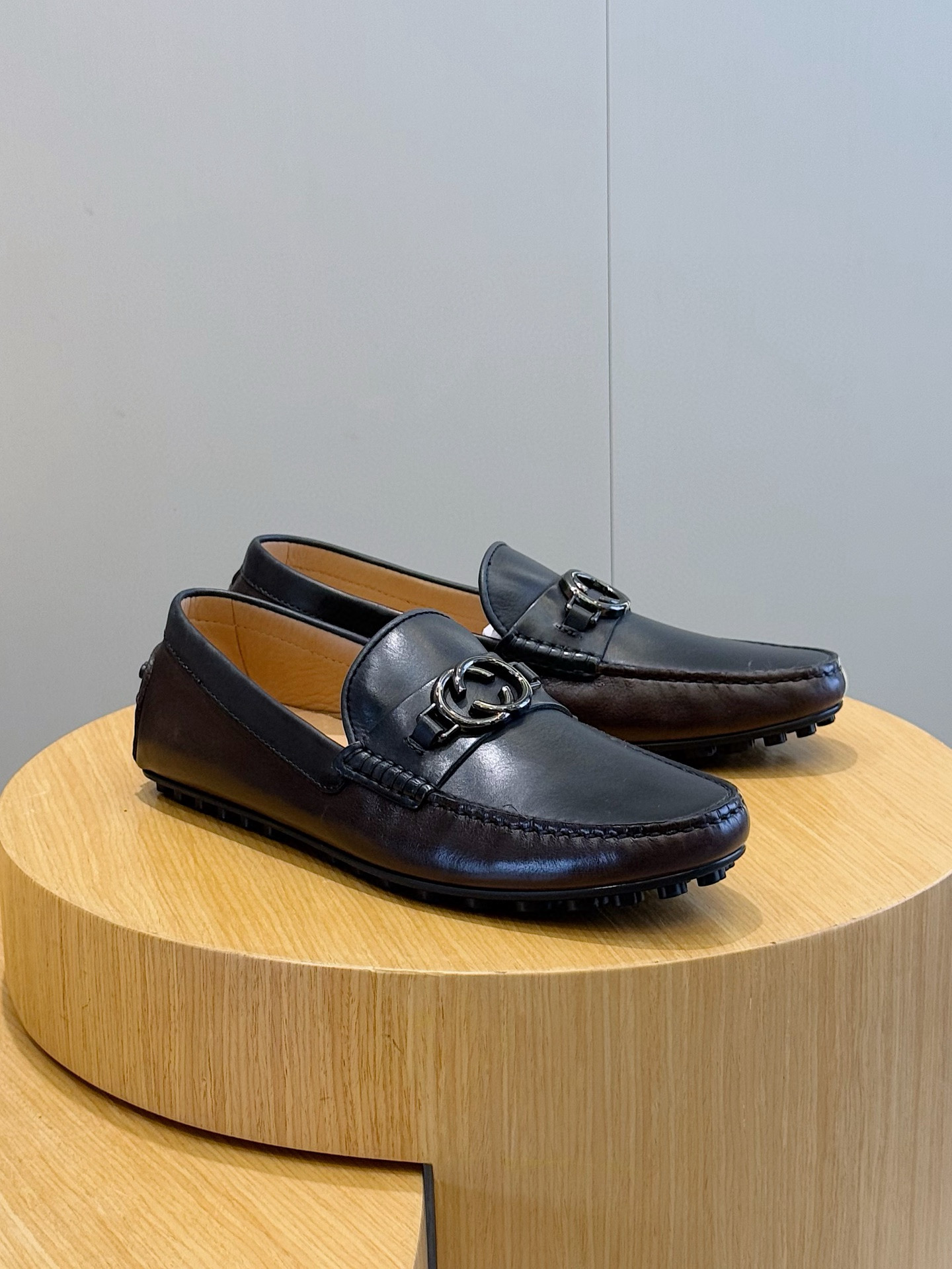 Gucci Male Loafers Cow Leather S