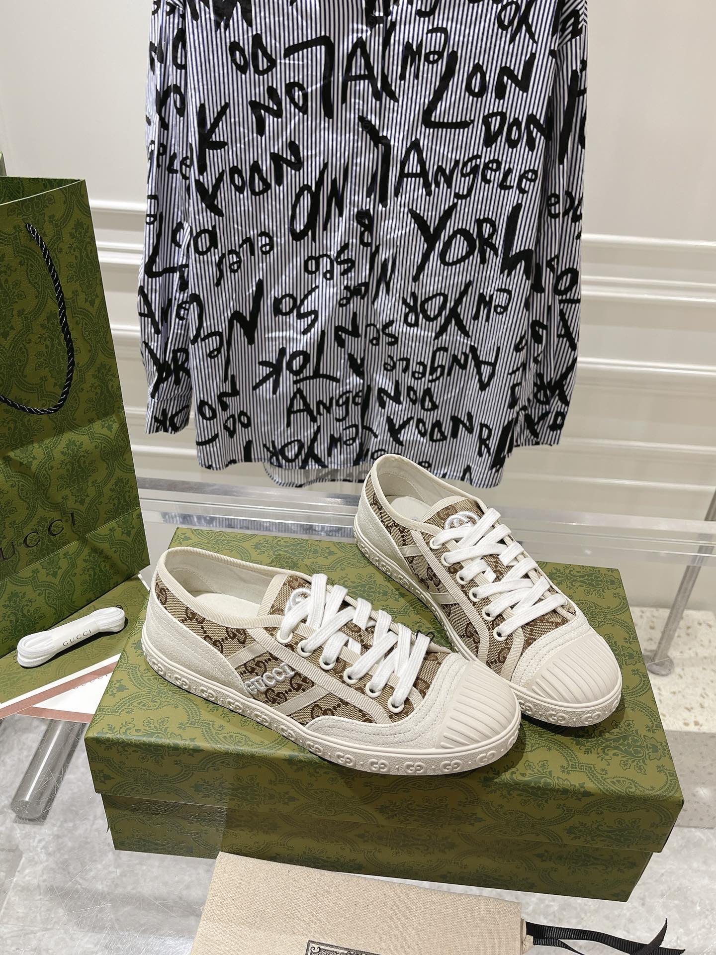 Gucci Couple Canvas Shoes Canvas M