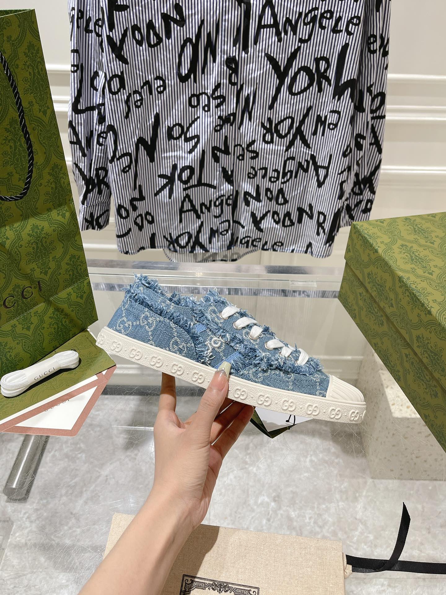 Gucci Couple Canvas Shoes Canvas M