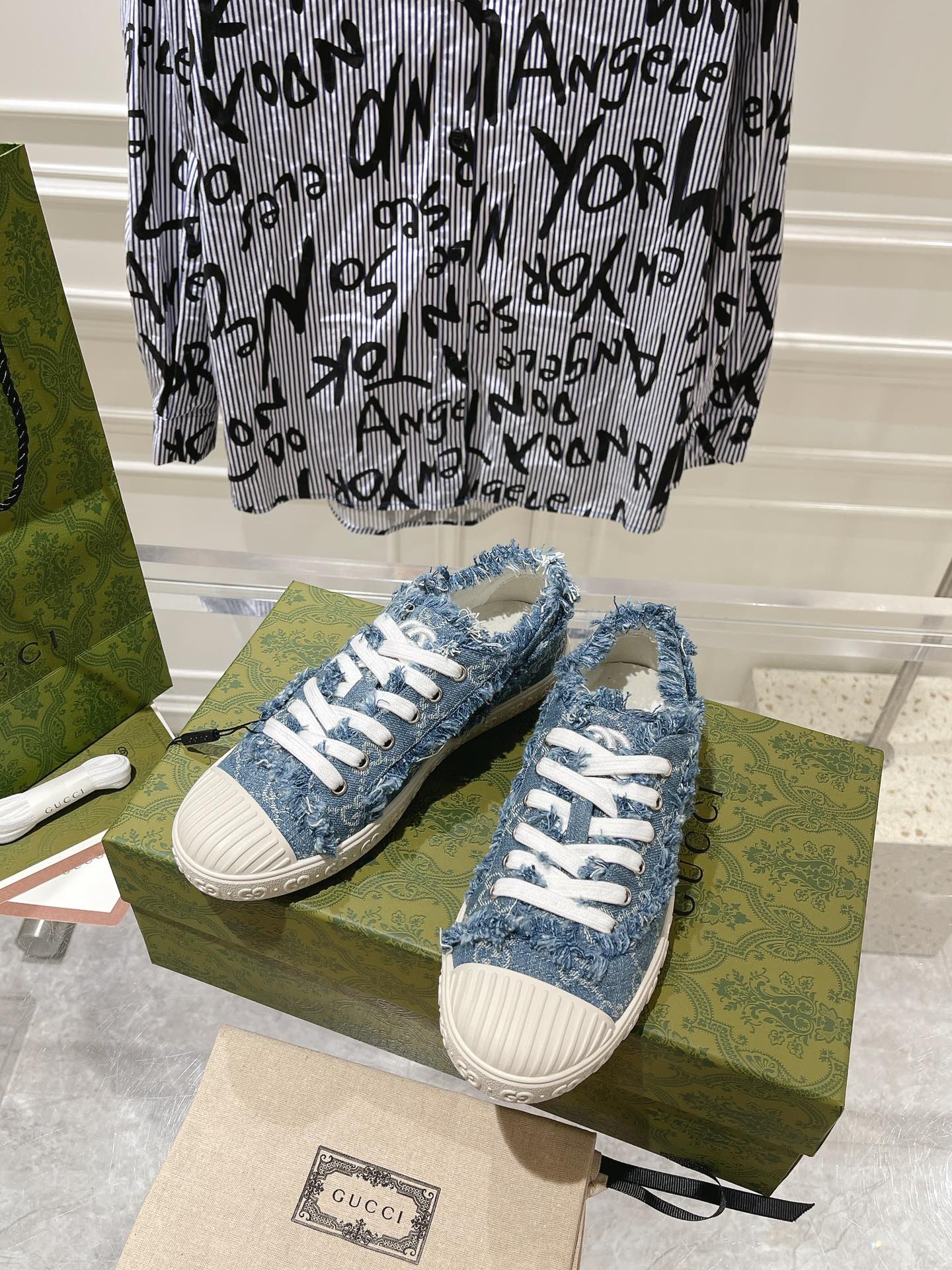 Gucci Couple Canvas Shoes Canvas M