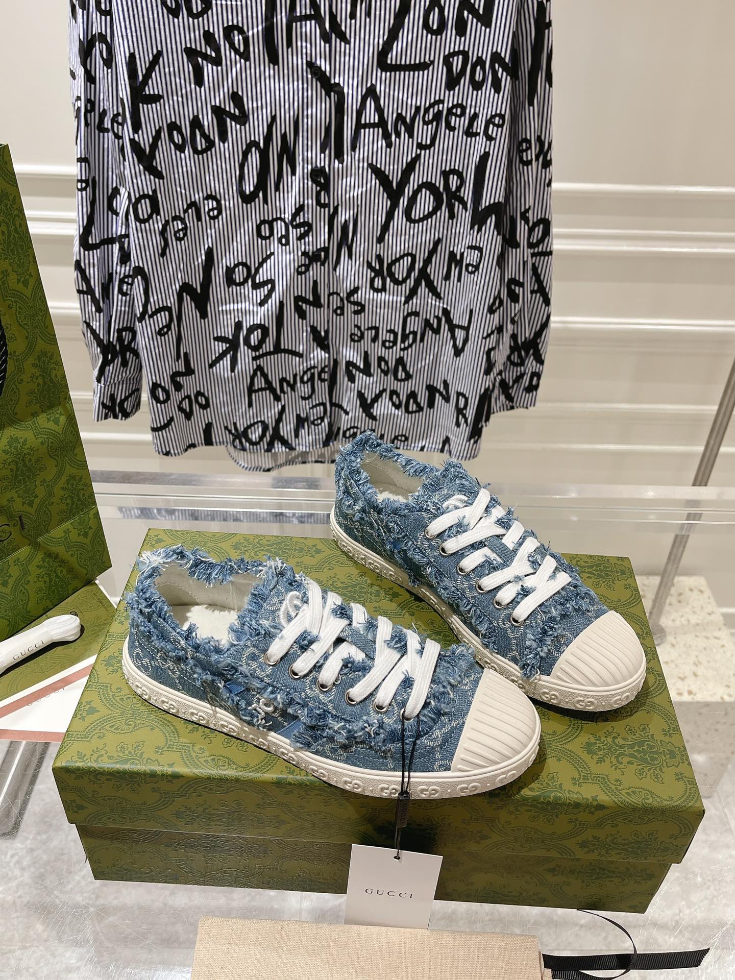 Gucci Couple Canvas Shoes Canvas M