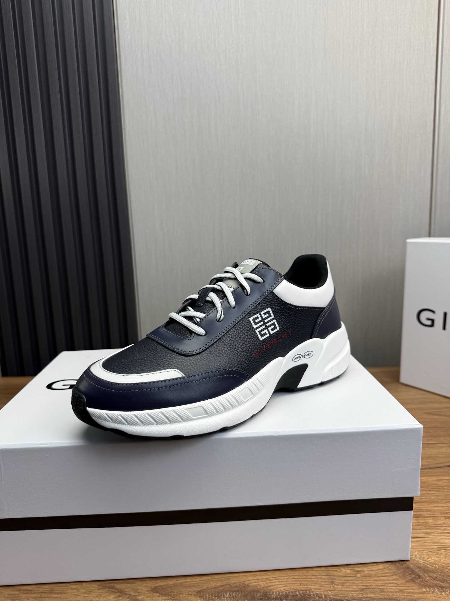Givenchy Male Sneakers Breathable M-l-s