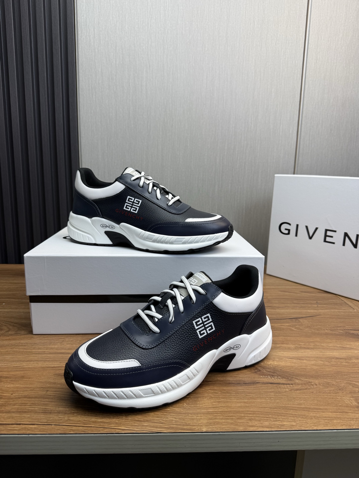 Givenchy Male Sneakers Breathable M-l-s