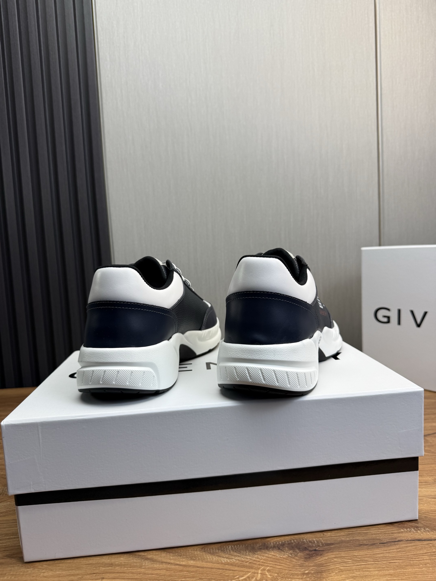Givenchy Male Sneakers Breathable M-l-s